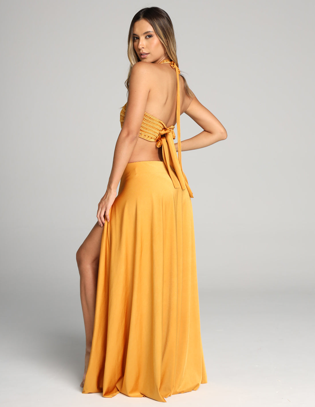 Ventus Skirt Gold Mustard. Skirt In Gold Mustard. Entreaguas
