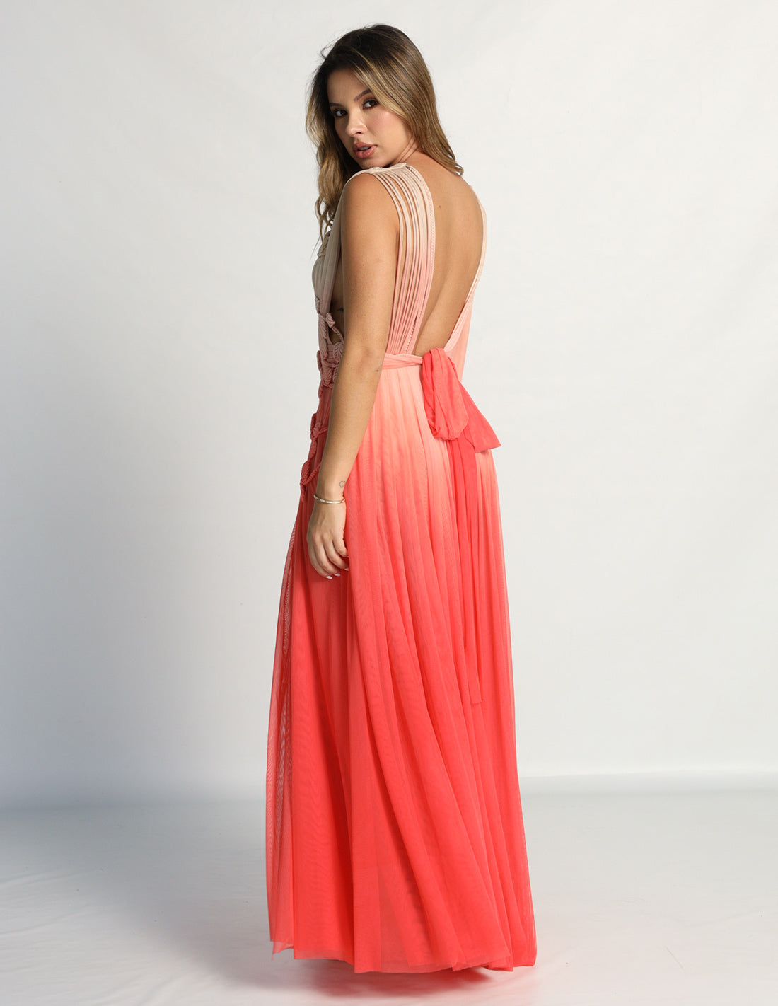 Copernico Dress Faded Tomatoe. Hand-Dyed Dress With Hand Woven Macramé In Faded Tomatoe. Entreaguas
