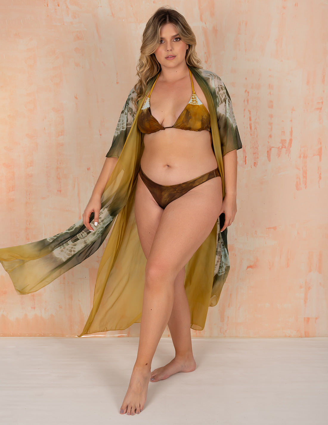 Fly Kimono Lima + Dark Green + Mint Green. Hand-Dyed Kimono In Lima + Dark Green + Mint Green. Entreaguas