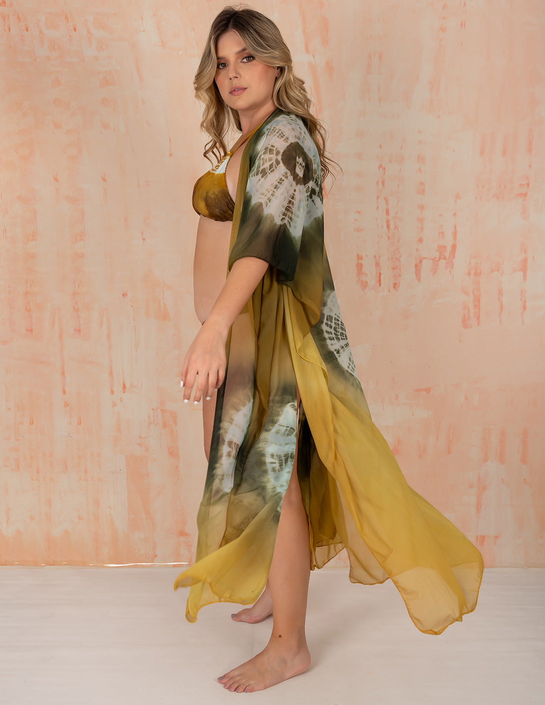 Fly Kimono Lima + Dark Green + Mint Green. Hand-Dyed Kimono In Lima + Dark Green + Mint Green. Entreaguas