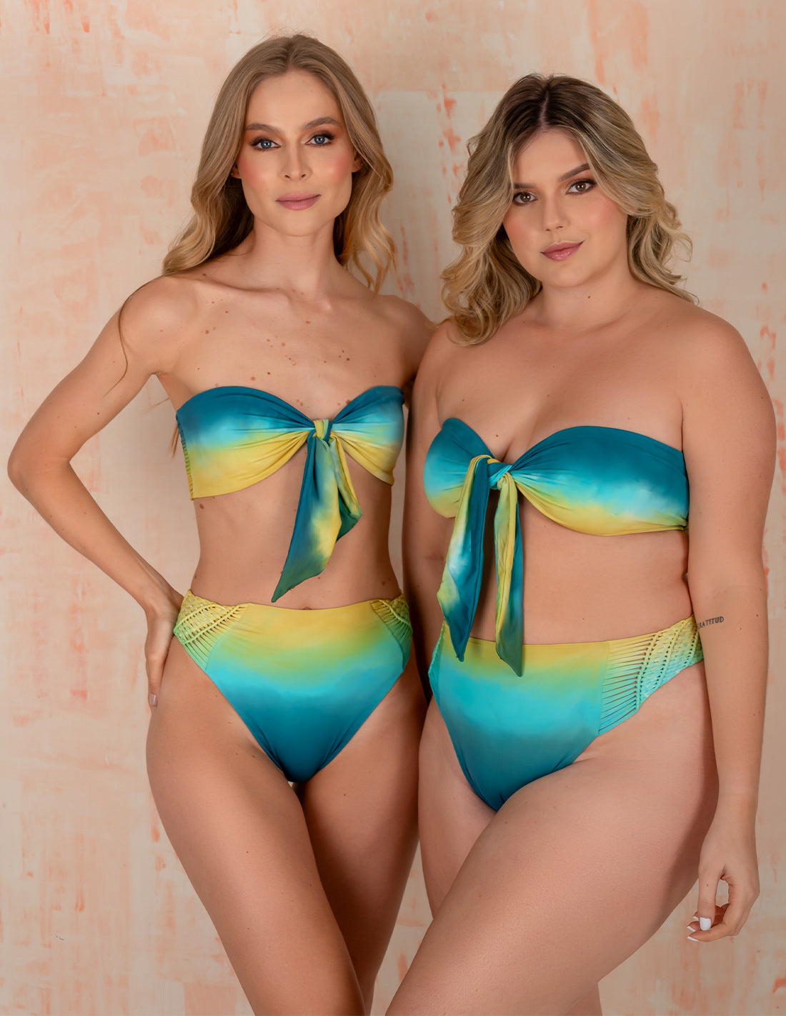 Iris Top Lima + Turquoise + Green Algea. Hand-Dyed Bikini Top With Hand Woven Macramé In Lima + Turquoise + Green Algea. Entreaguas