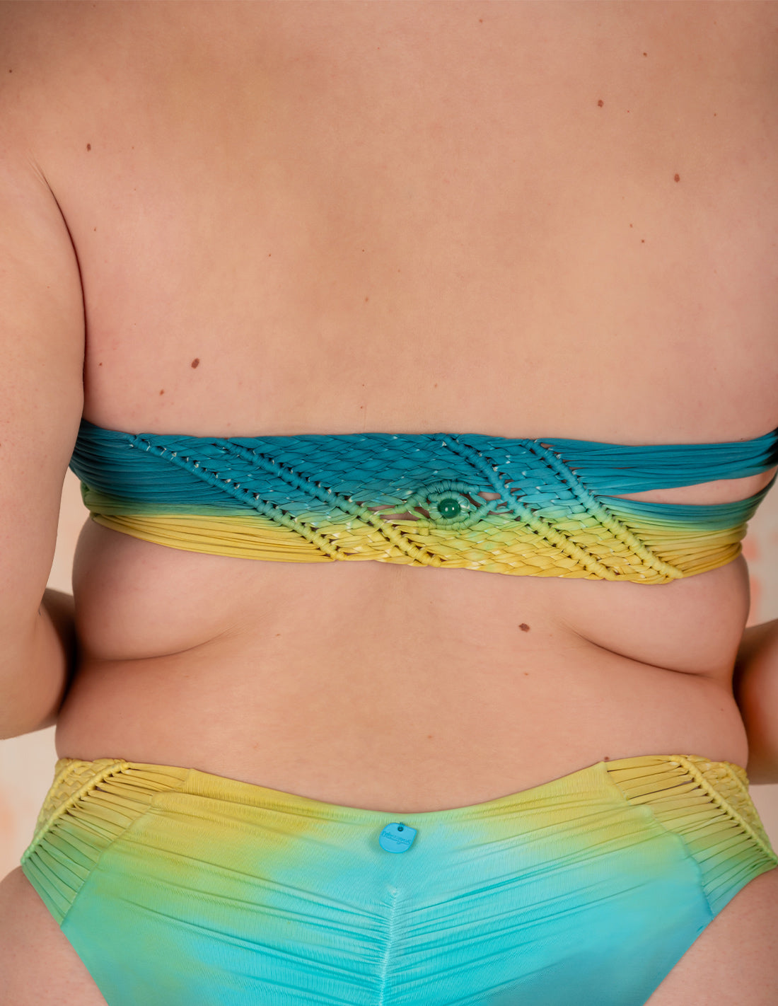Iris Top Lima + Turquoise + Green Algea. Hand-Dyed Bikini Top With Hand Woven Macramé In Lima + Turquoise + Green Algea. Entreaguas