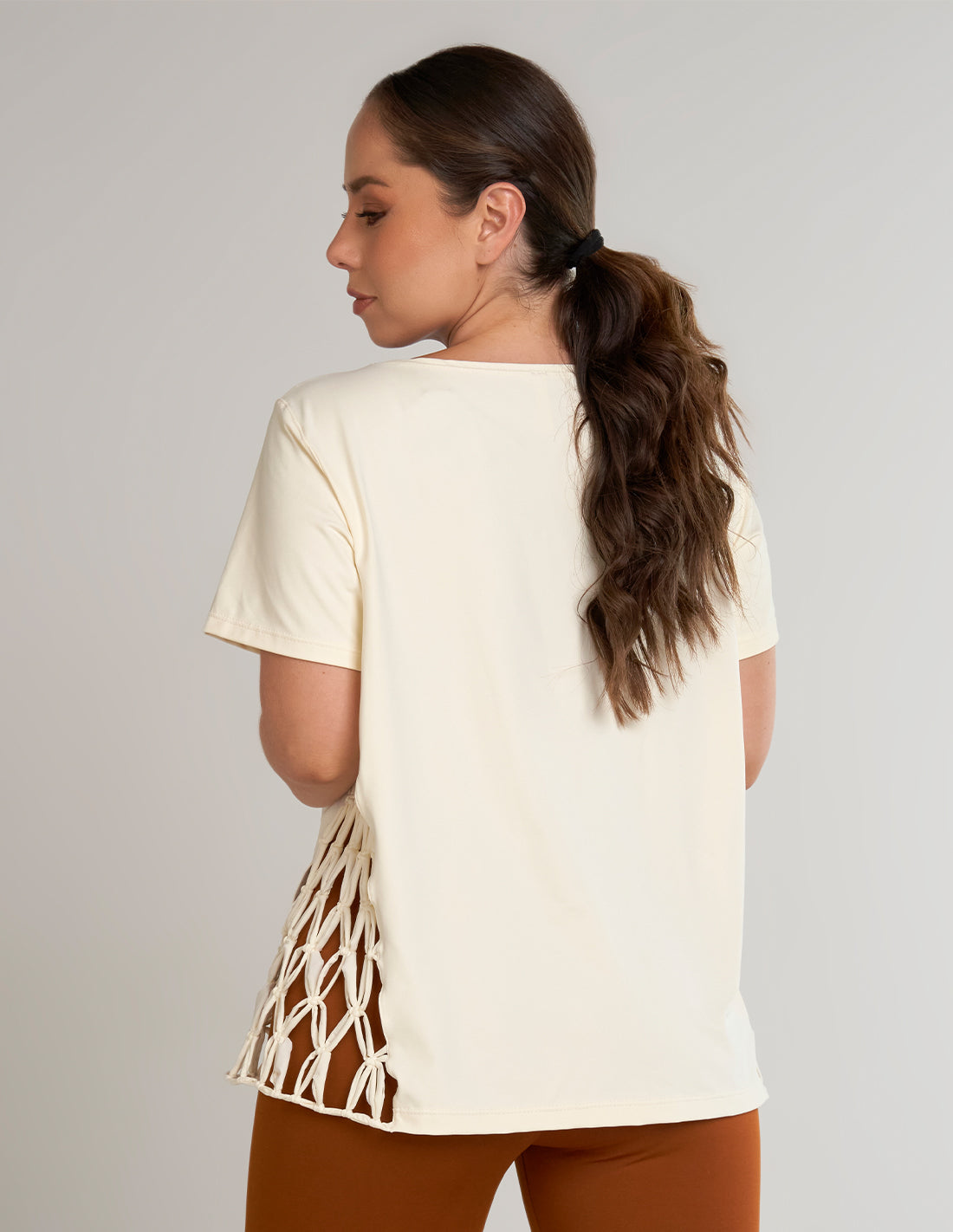 Radiance Macramé Side T-Shirt Ivory. Macramé Side T-Shirt In Ivory. Entreaguas