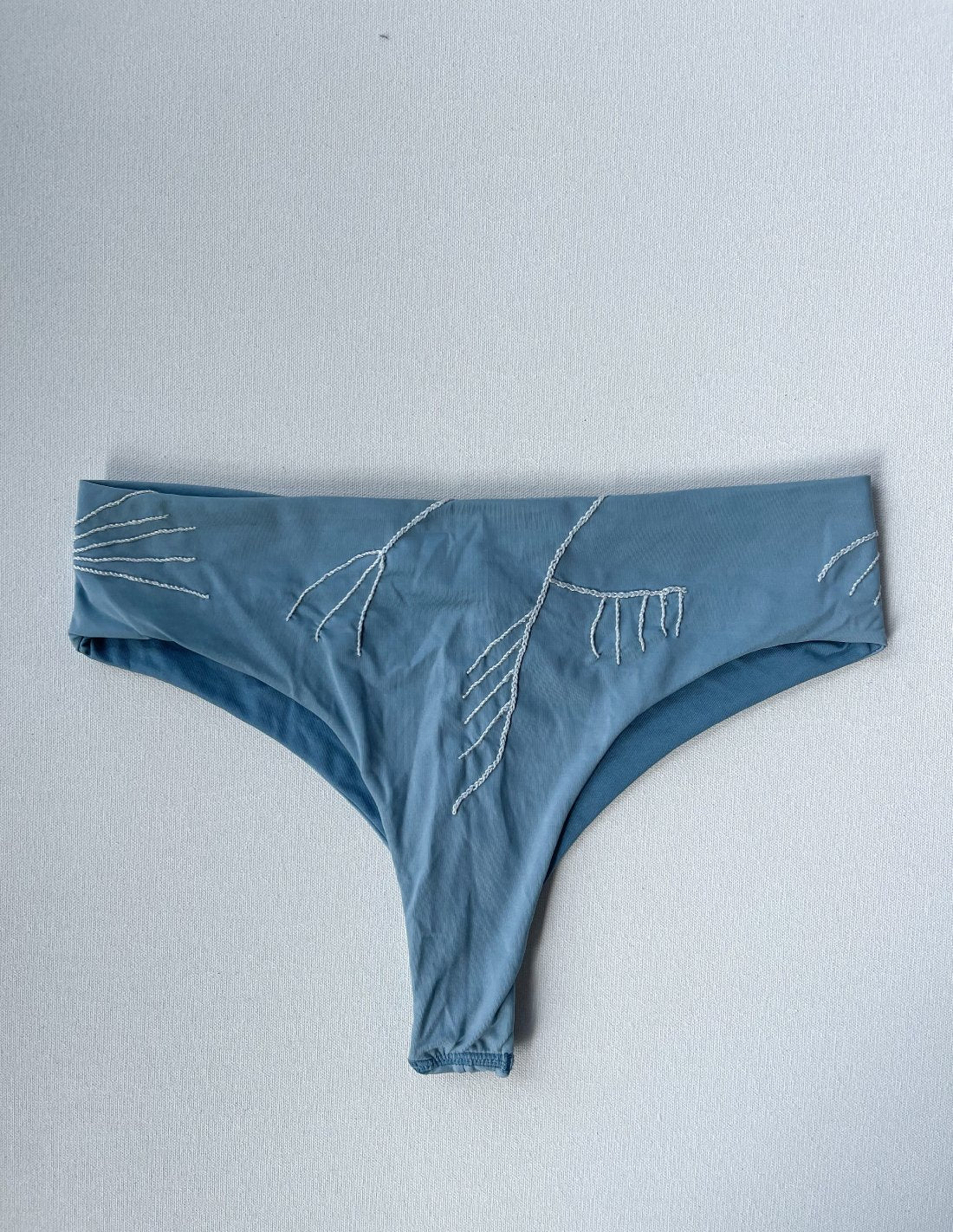 Bluestone Bottom. Bikini Bottom In Bluestone. Entreaguas