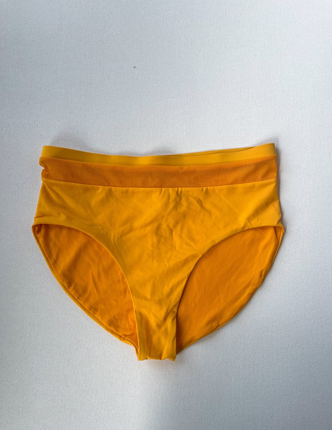 1 Bottom Mustard. Bikini Bottom In Mustard. Entreaguas