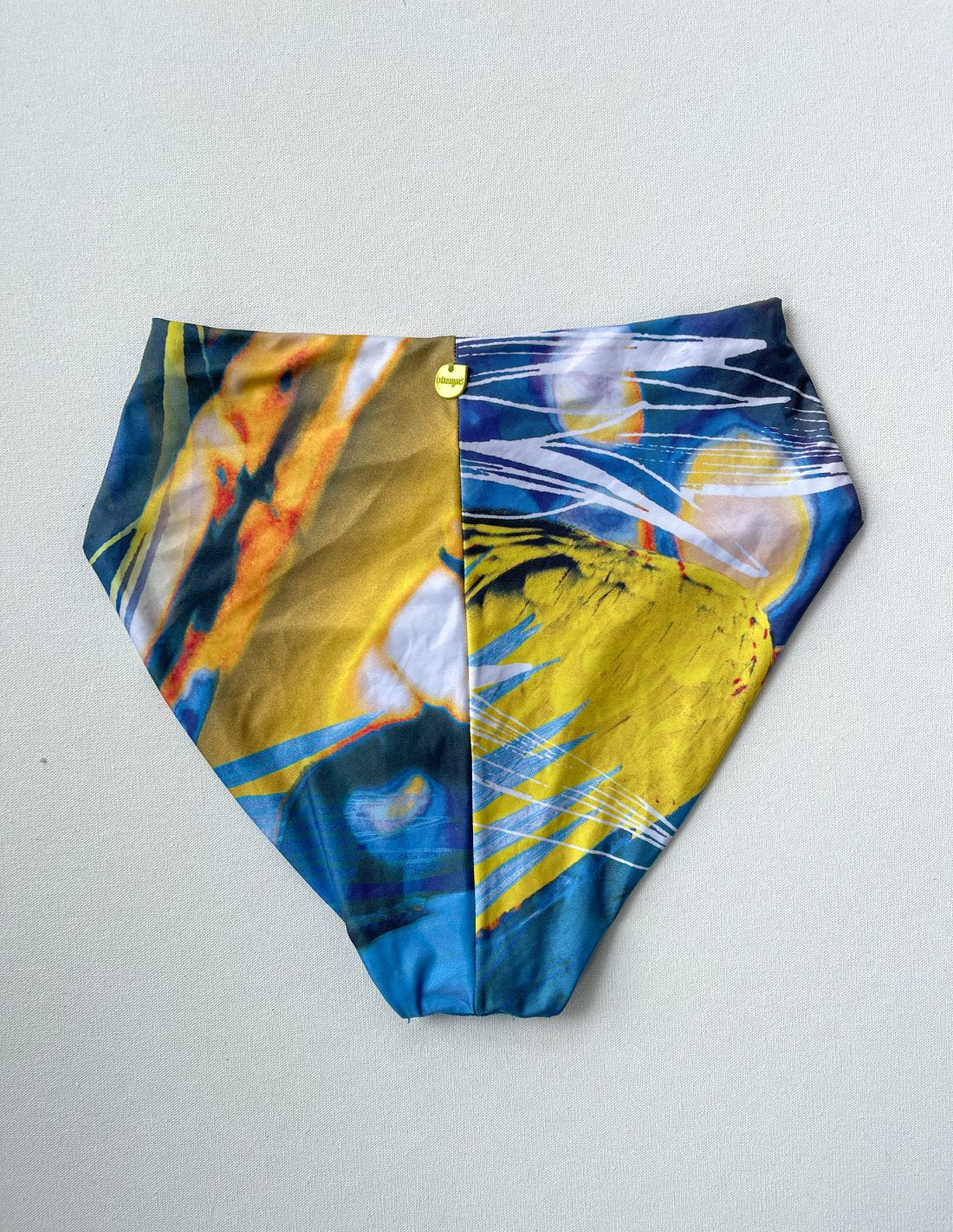 Blue Parrot Bottom. Bikini Bottom In Blue Parrot. Entreaguas