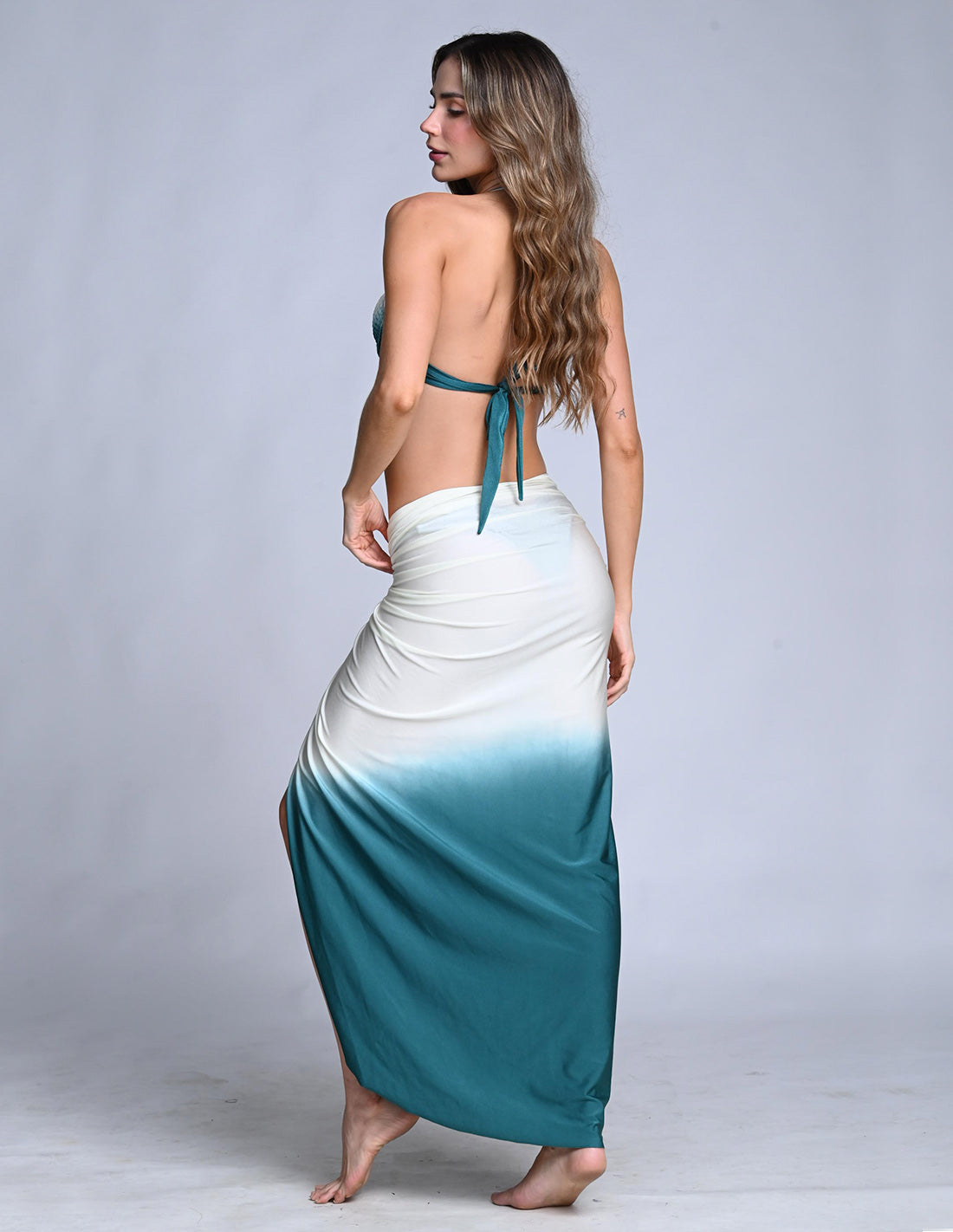 Outfit: Top Bliss, Bottom Eros & Skirt Bay Ivory + Boreal Green