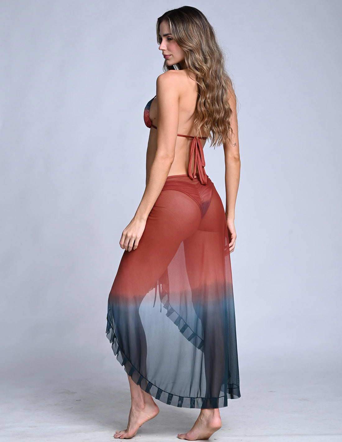 Outfit: Top Shells, Botttom Orbit & Beach Wrap Calm Orion Blue + Burlwood