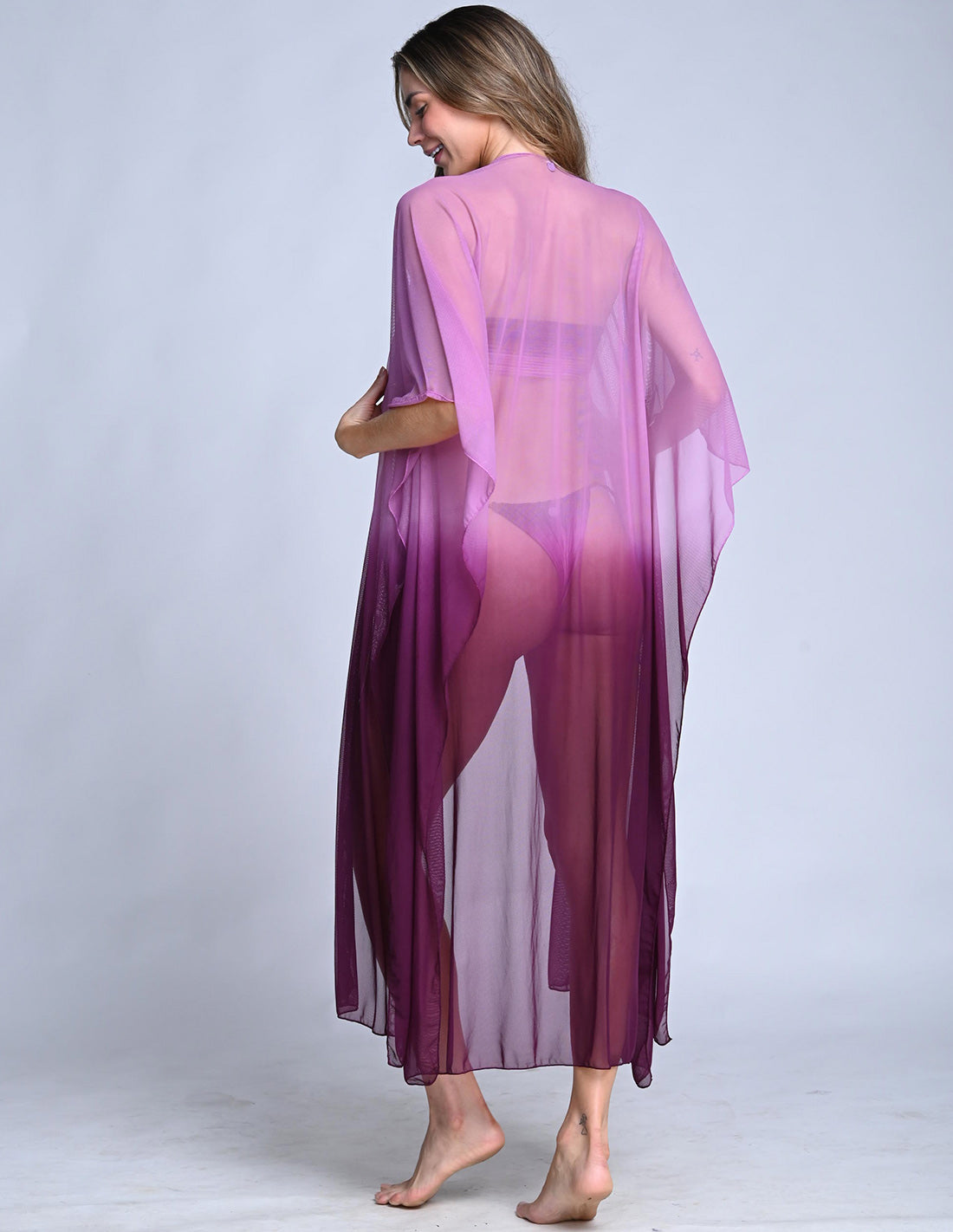 Outfit: Top Mountain, Bottom Orbit & Kimono Fly Faded Violet