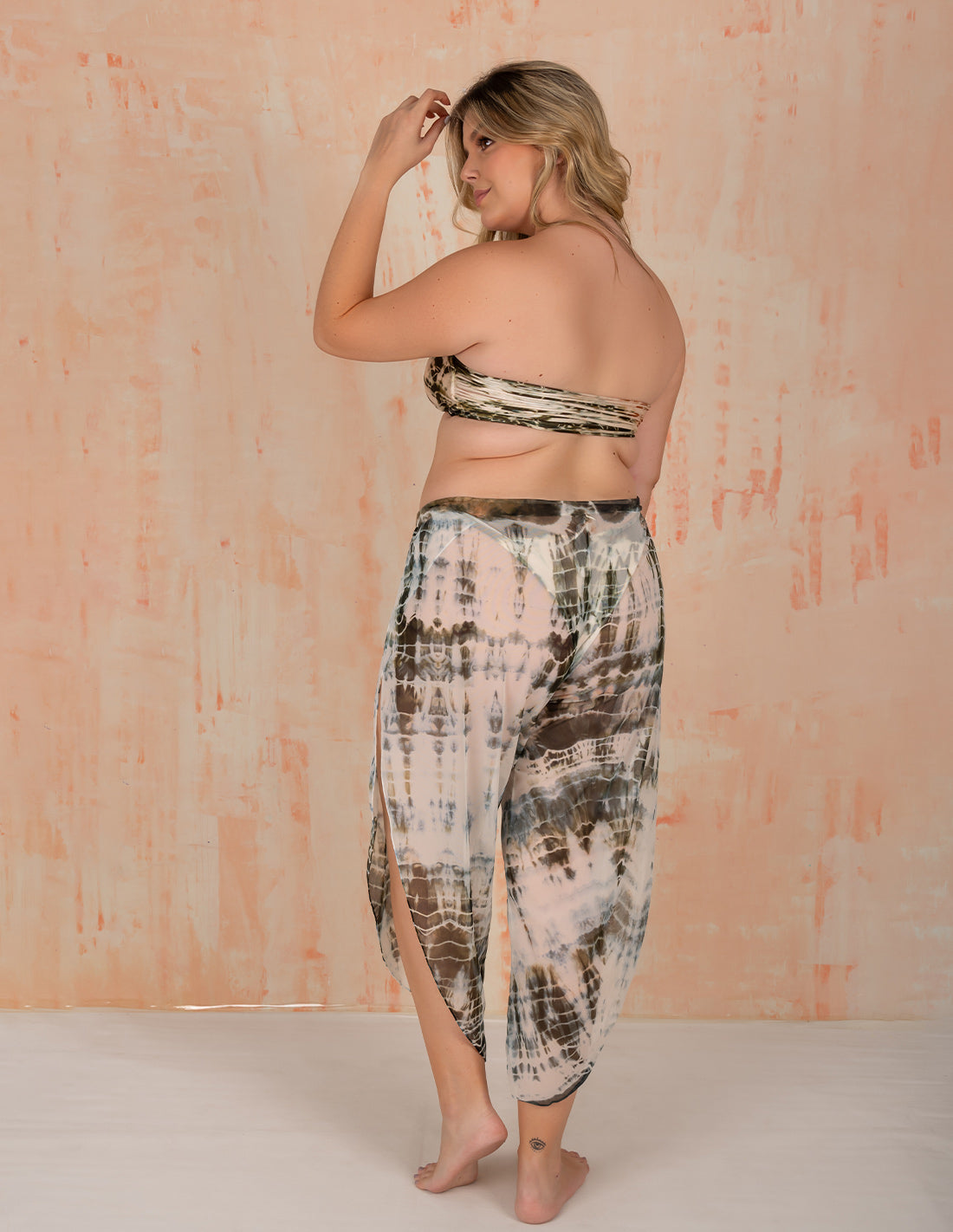 Dew Pants Dark Green + Pistacho + Ivory. Hand-Dyed Pants In Dark Green + Pistacho + Ivory. Entreaguas