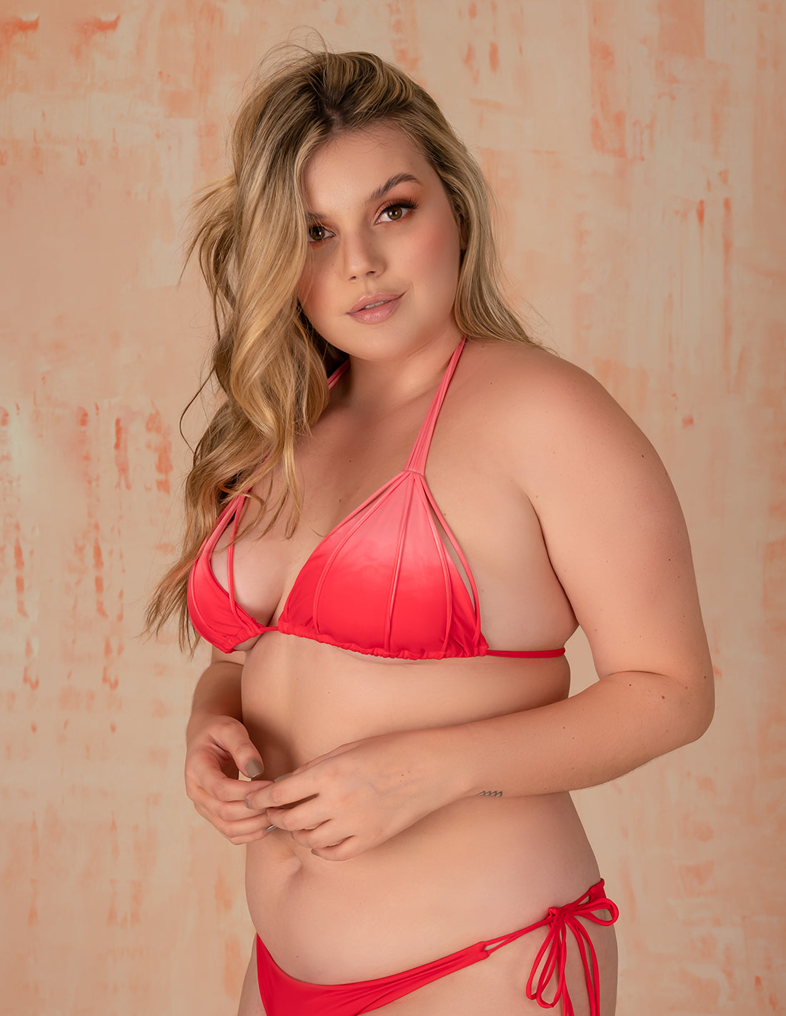 Waterfall Top Faded Tomato. Hand-Dyed Bikini Top In Faded Tomato. Entreaguas