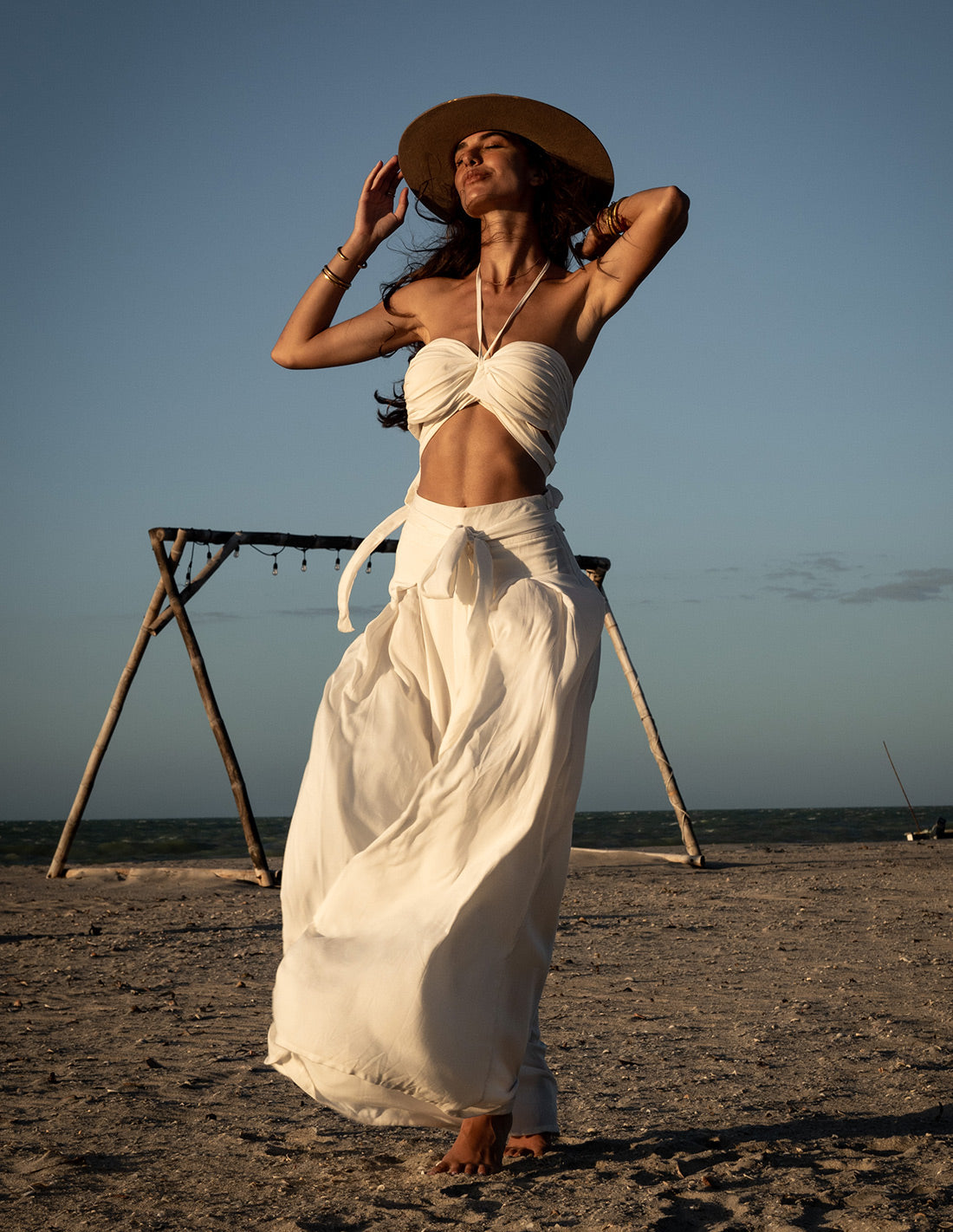 Sunshine Pant Ivory. Beach Pant In Ivory. Entreaguas