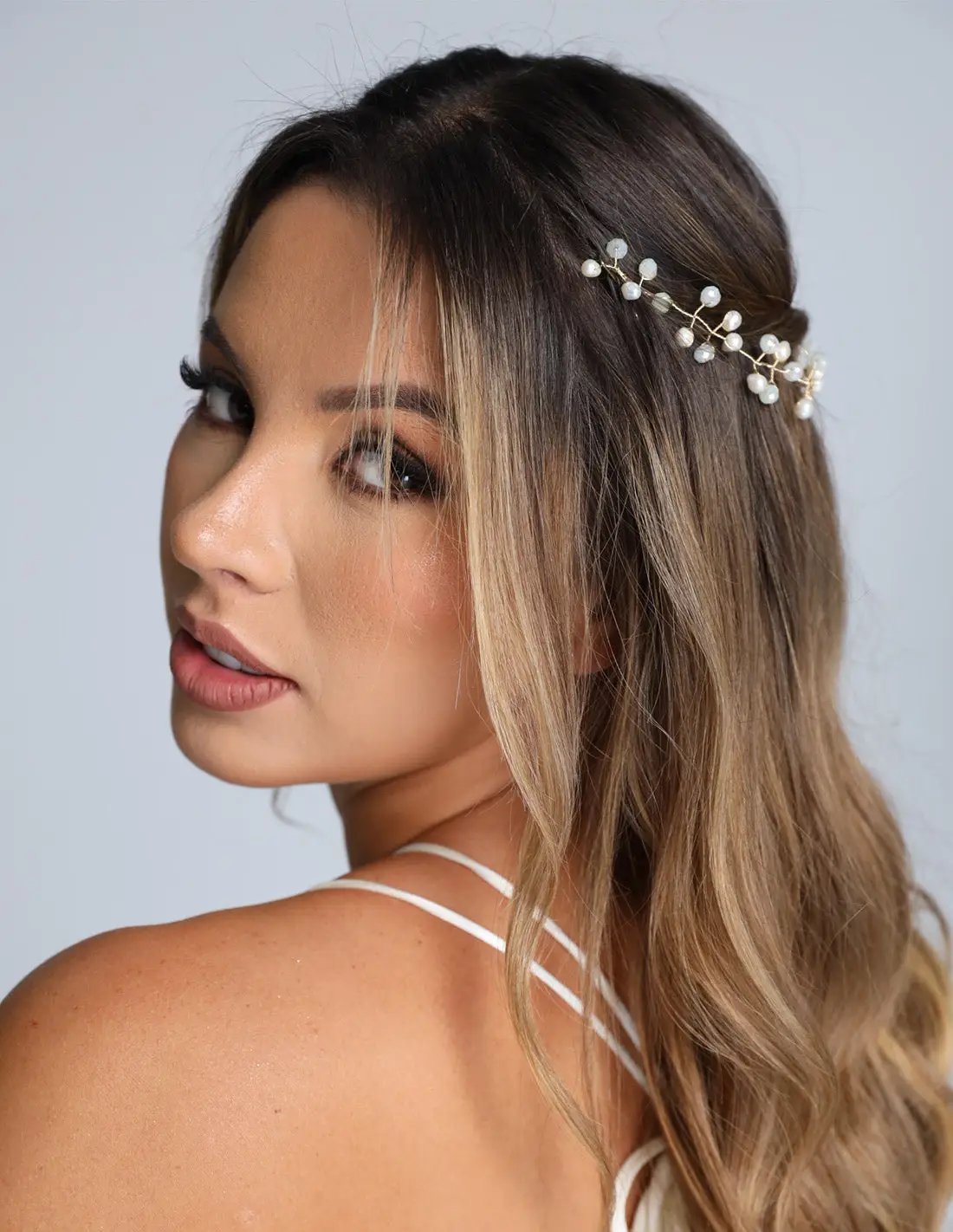 Martina Tiara Pearl + Crystal Ivory. Tiara In Pearl + Crystal Ivory