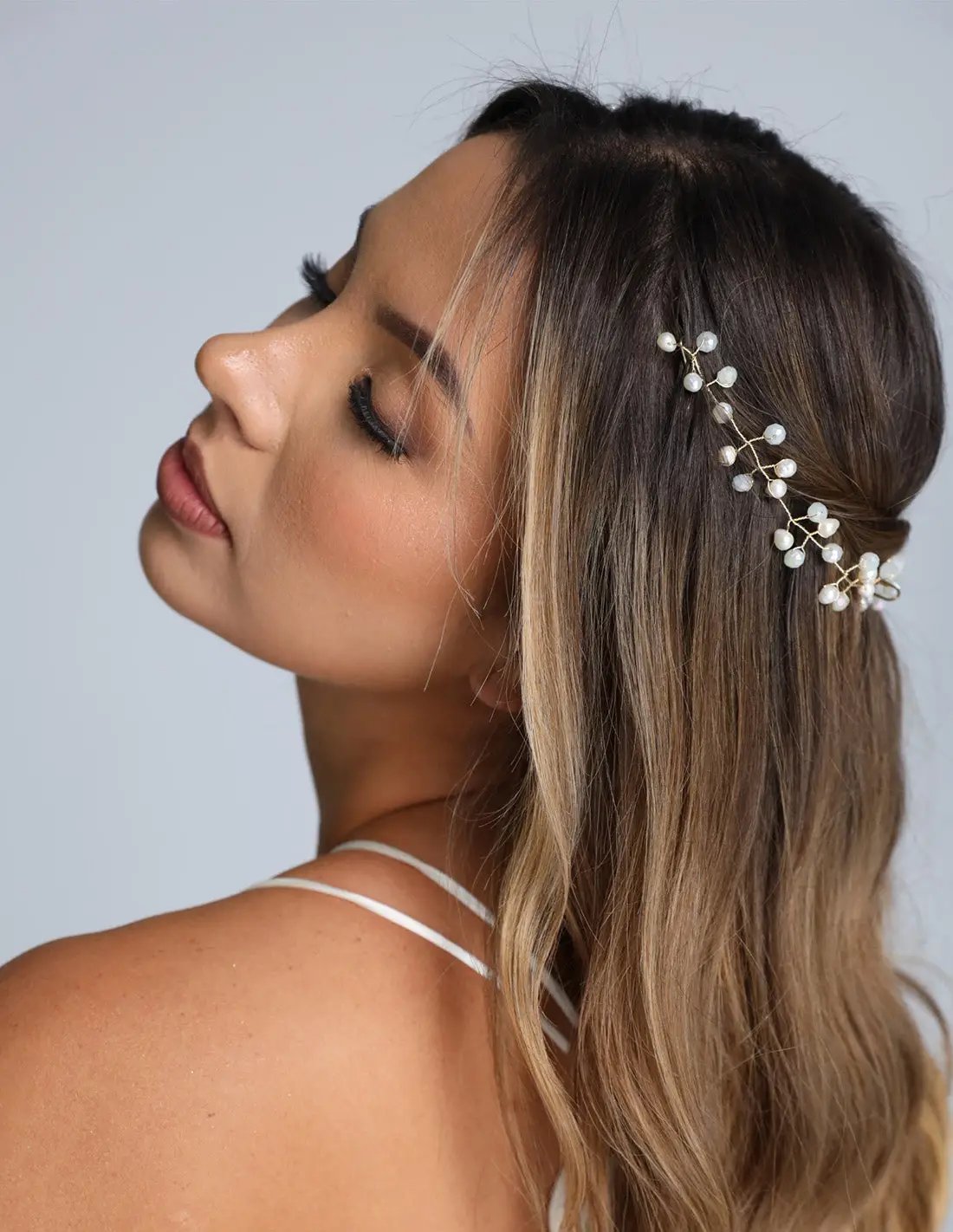 Martina Tiara Pearl + Crystal Ivory. Tiara In Pearl + Crystal Ivory