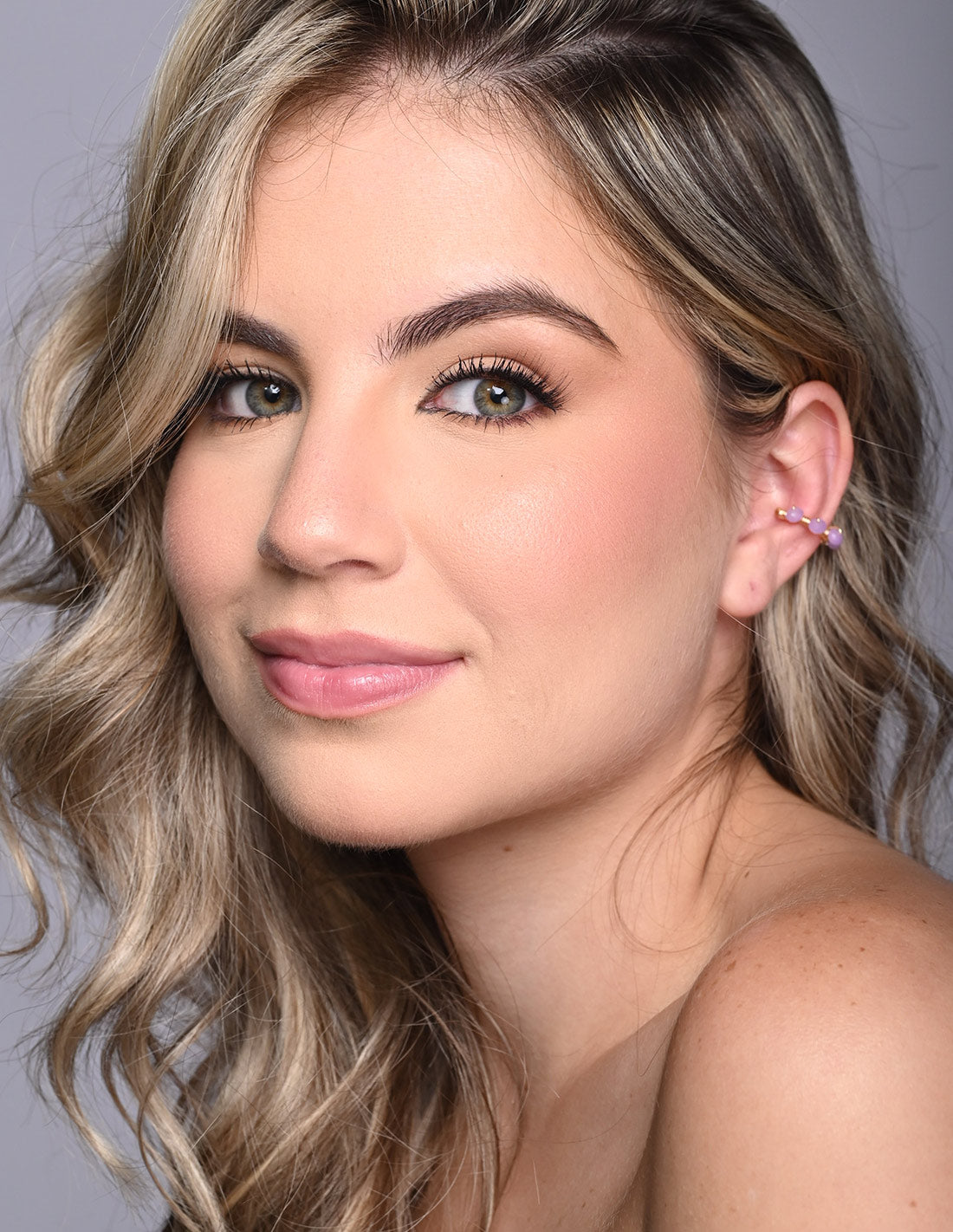Jazmin Ear Cuff Lilac. Ear Cuff In Lilac. Entreaguas