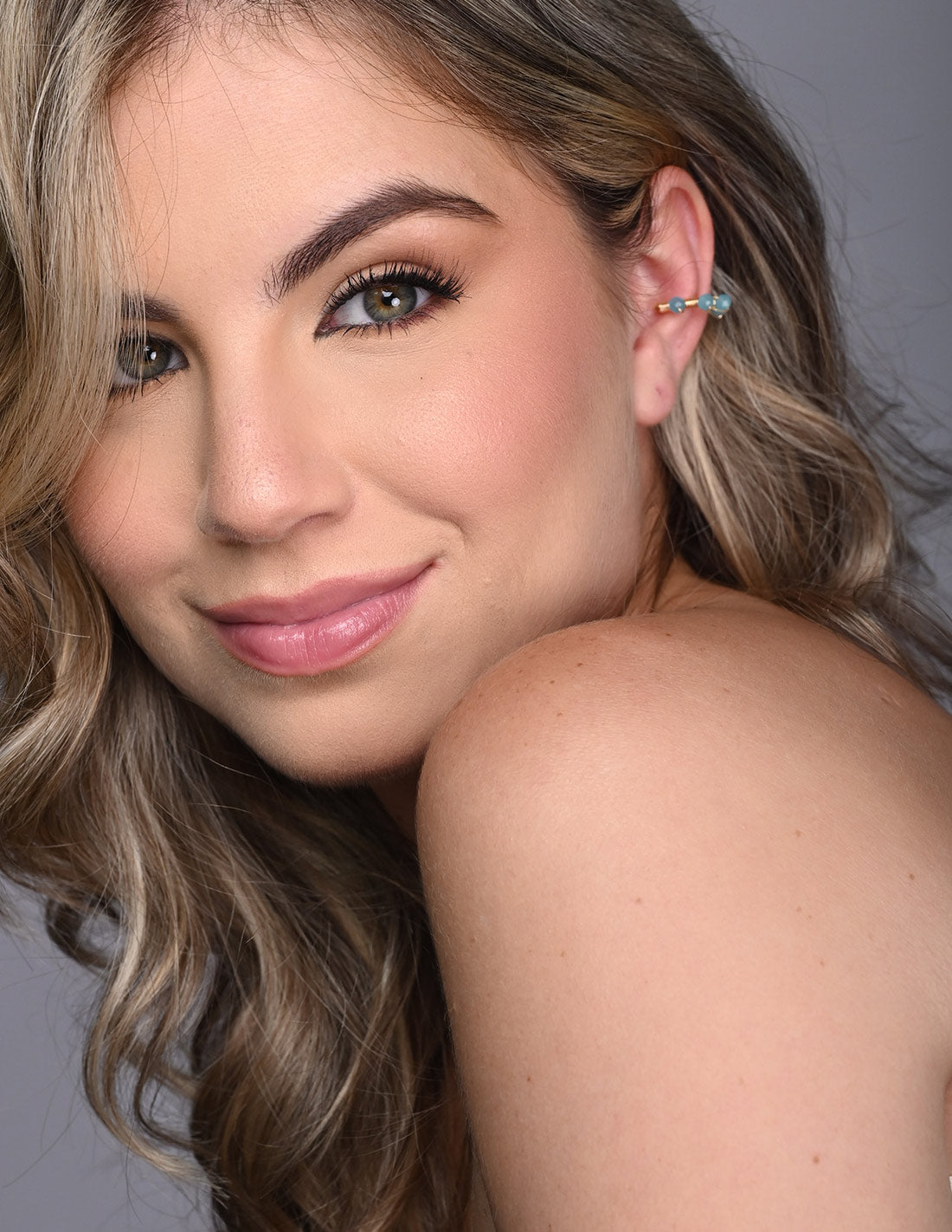 Jazmin Ear Cuff Turquoise. Ear Cuff In Turquoise. Entreaguas
