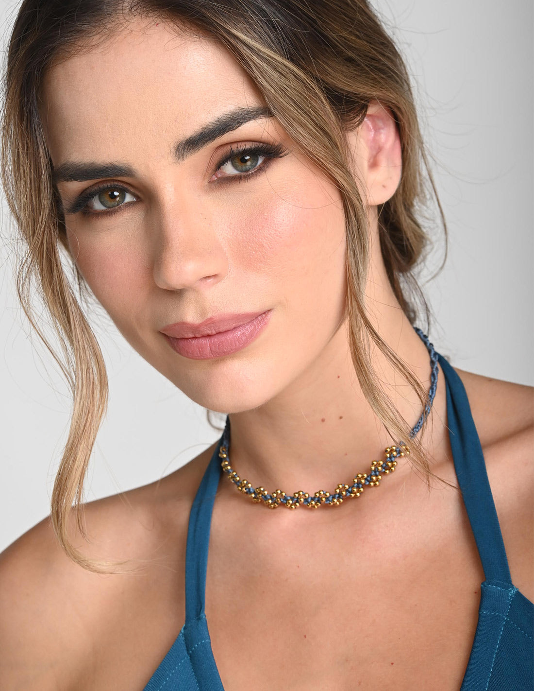 Nayara Choker Oil Blue. Choker In Oil Blue