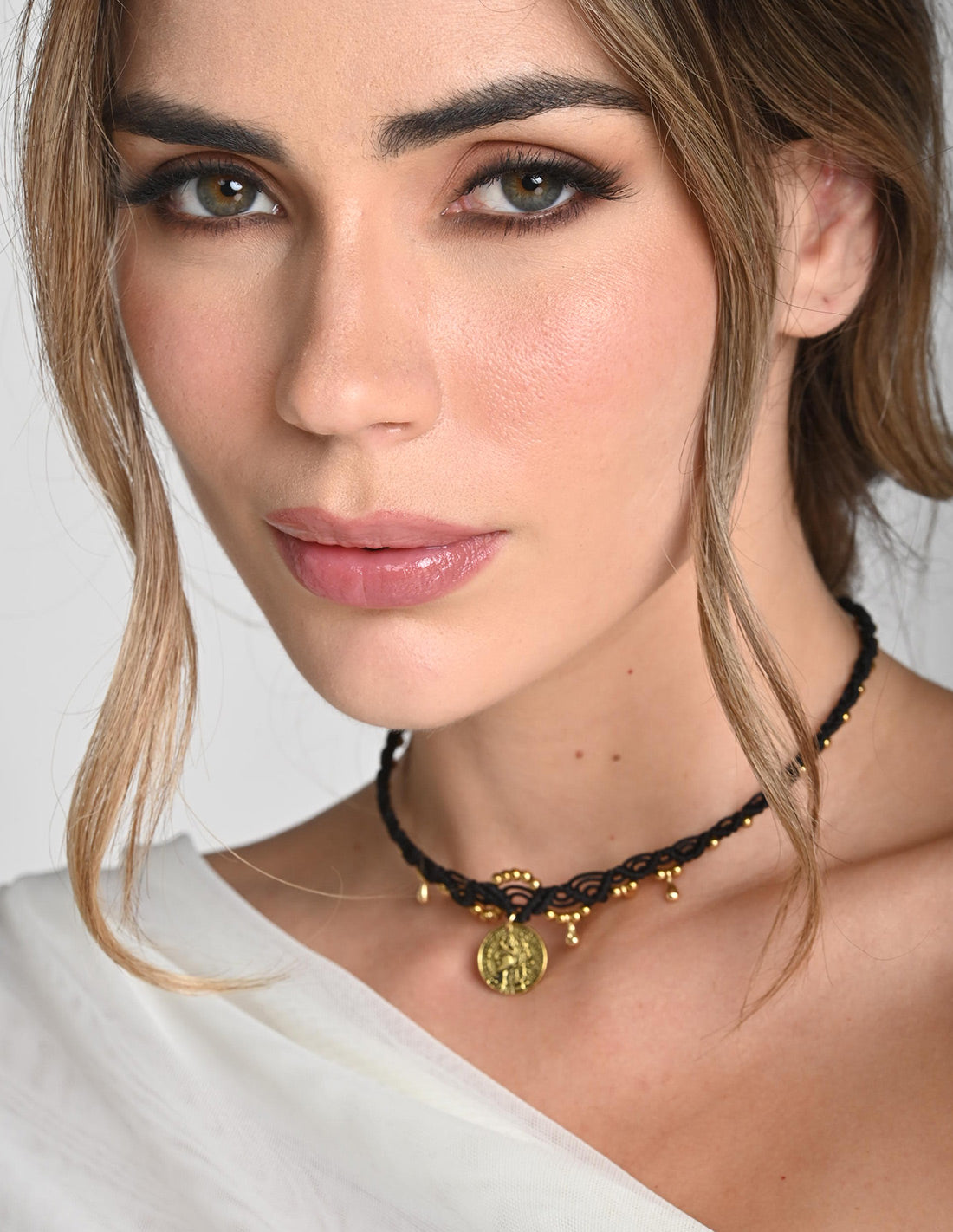 Lía Choker Black. Choker In Black
