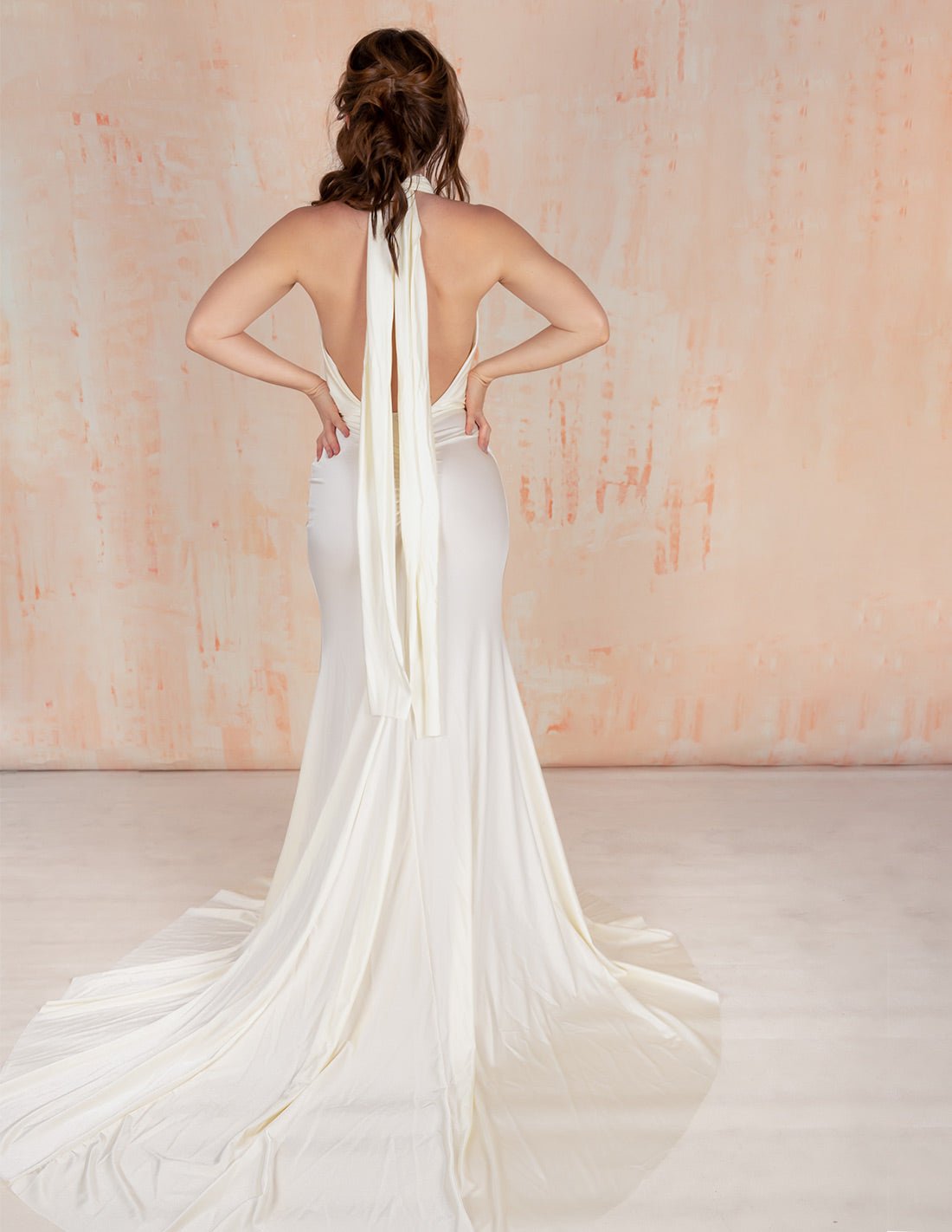 Dahlia Dress Ivory. Dress In Ivory. Entreaguas