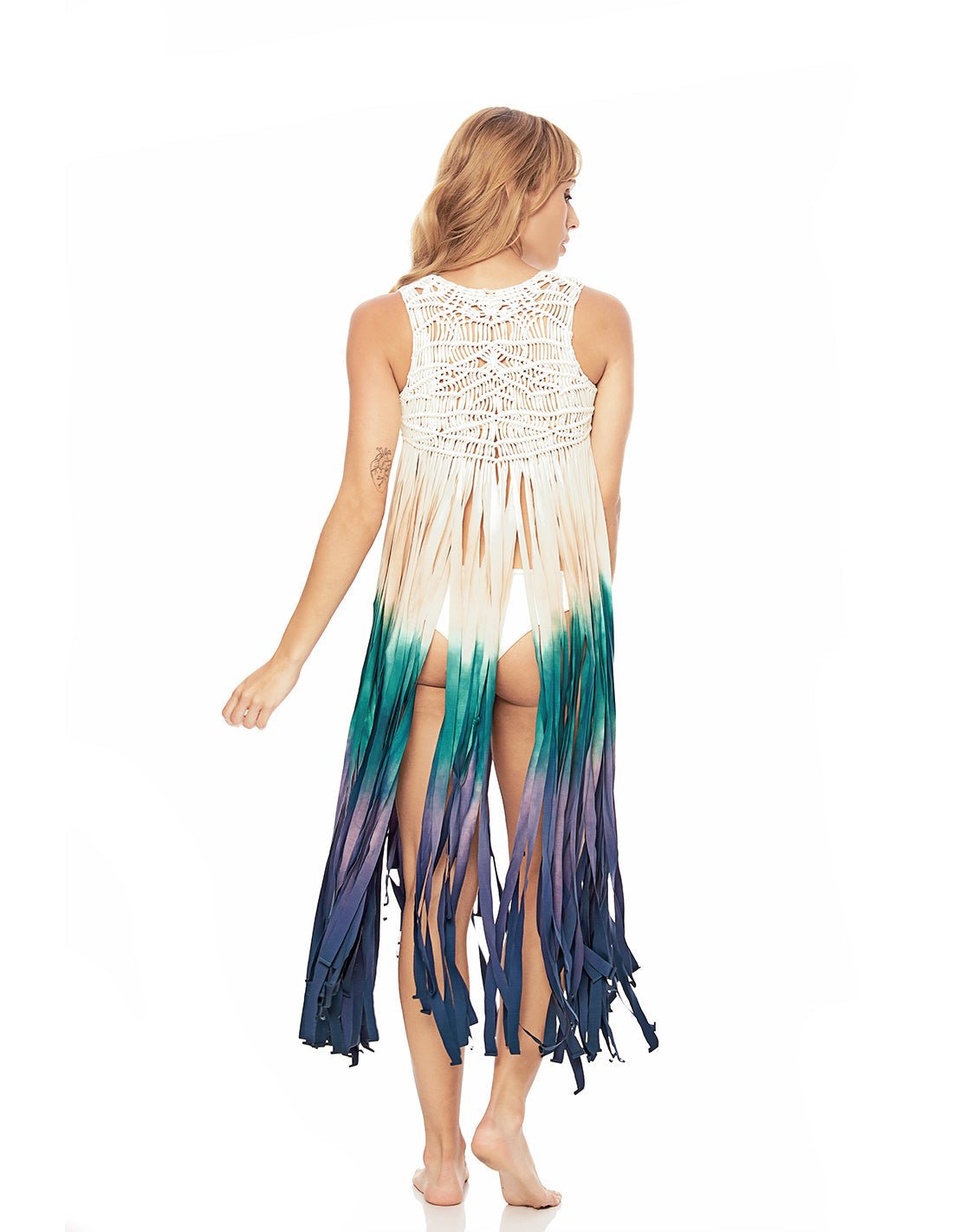 Element Vest Aqua Marine. Hand-Dyed Beach Vest With Hand Woven Macramé In Aqua Marine. Entreaguas