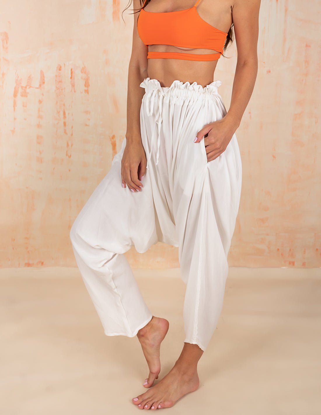 Flemish Pant Ivory. Beach Pant In Ivory. Entreaguas