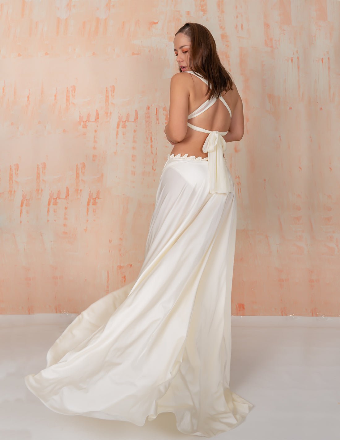 Peacock Dress Ivory - Dress - Entreaguas Wearable Art