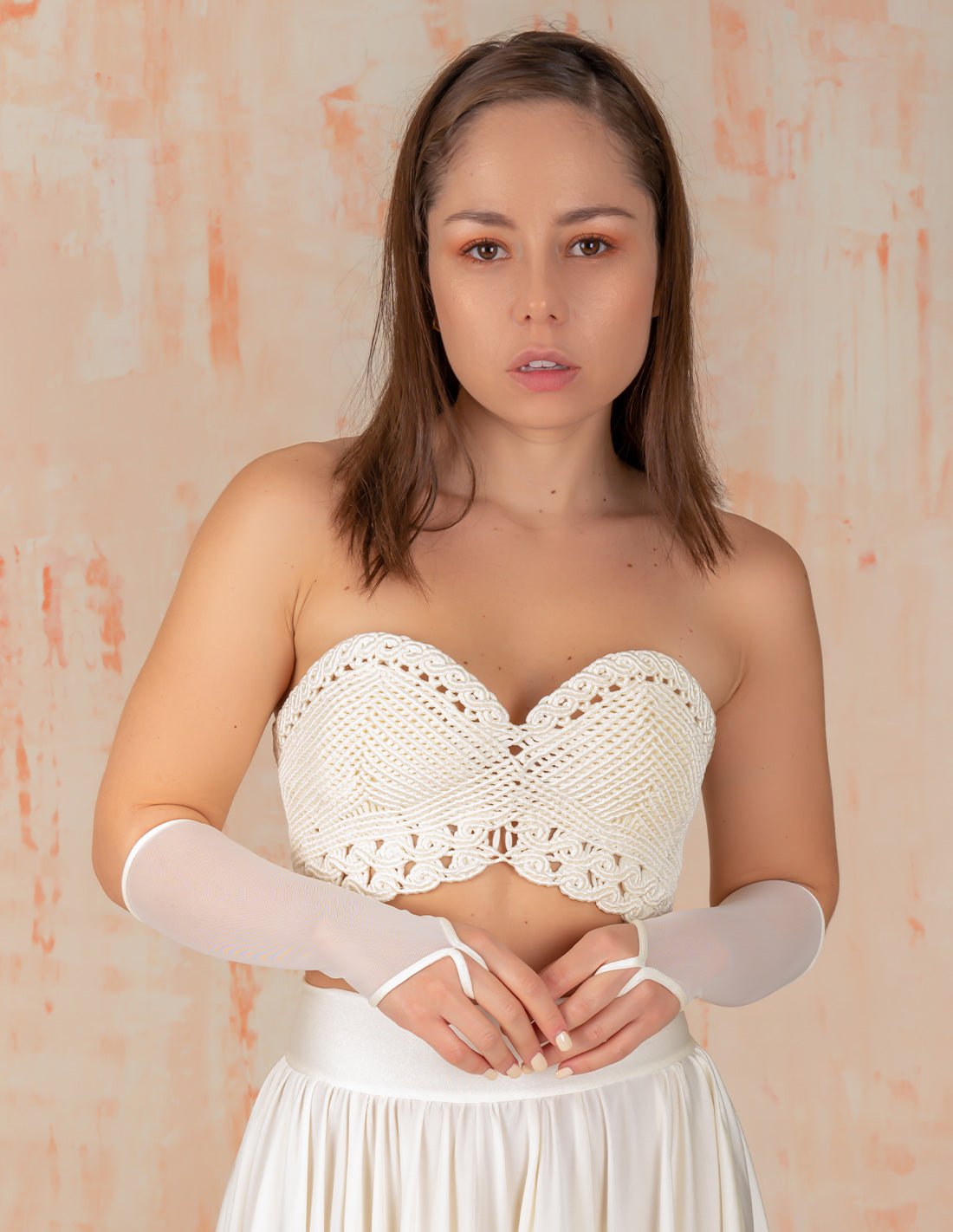 Queen 4 Sleeves Ivory - Sleeves - Entreaguas Wearable Art