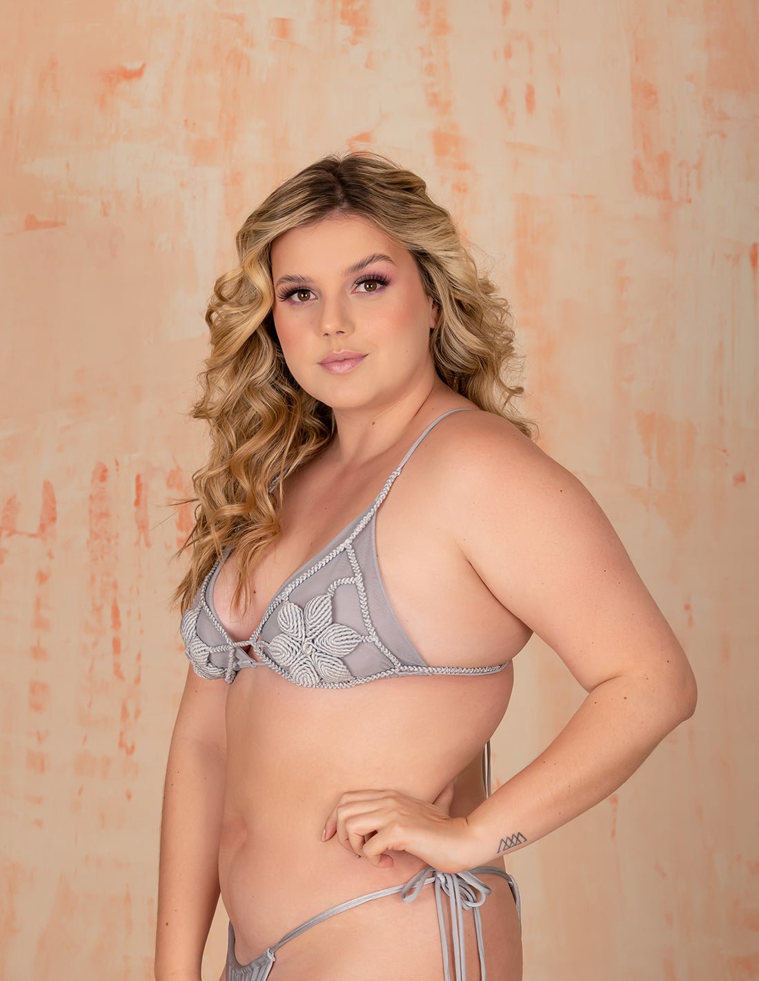 Love Me Love Me Knot Top Silver - Top - Entreaguas Wearable Art