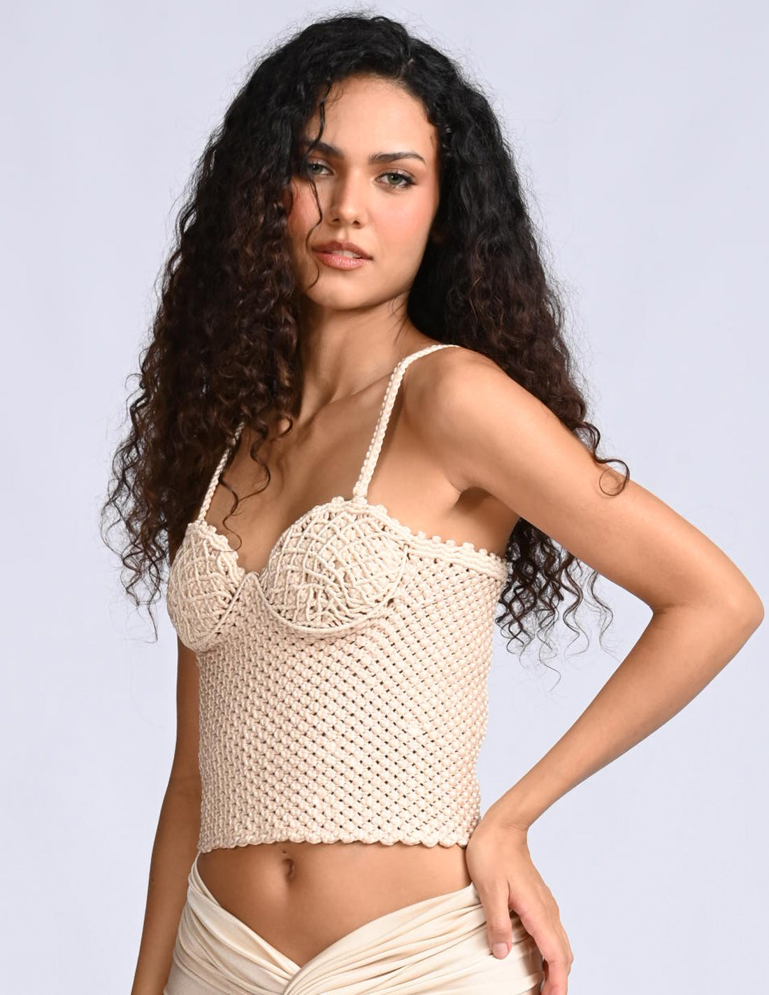 Corpiño Crop Top Sand. Hand-Dyed Crop Top With Hand Woven Macramé In Sand