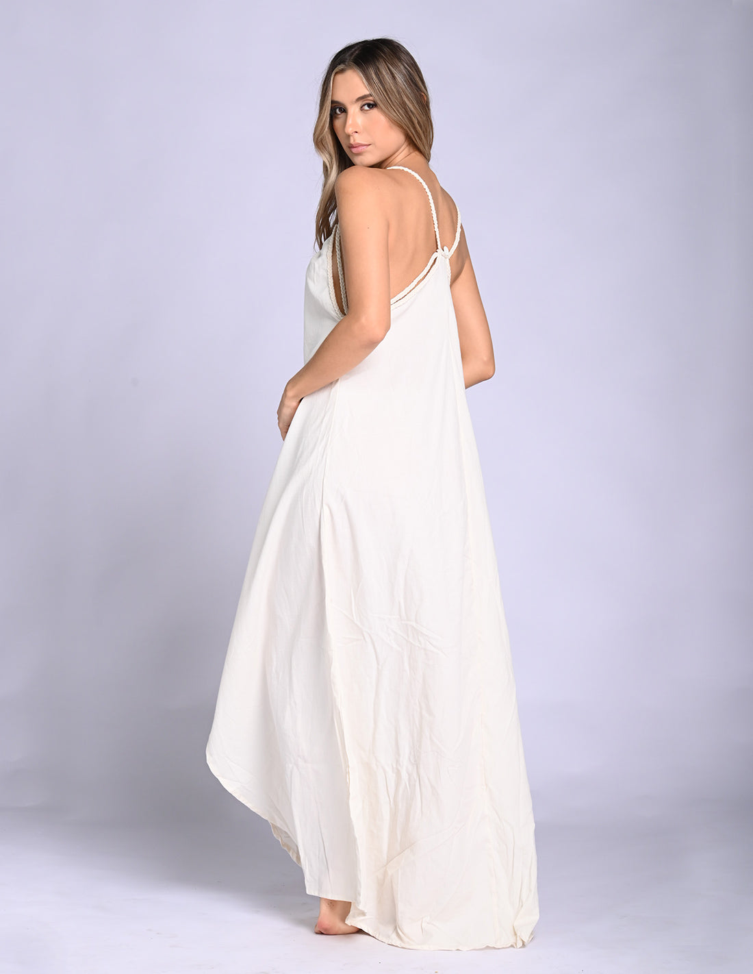 Meca Dress Ivory. Dress With Hand Woven Macramé In Ivory. Entreaguas