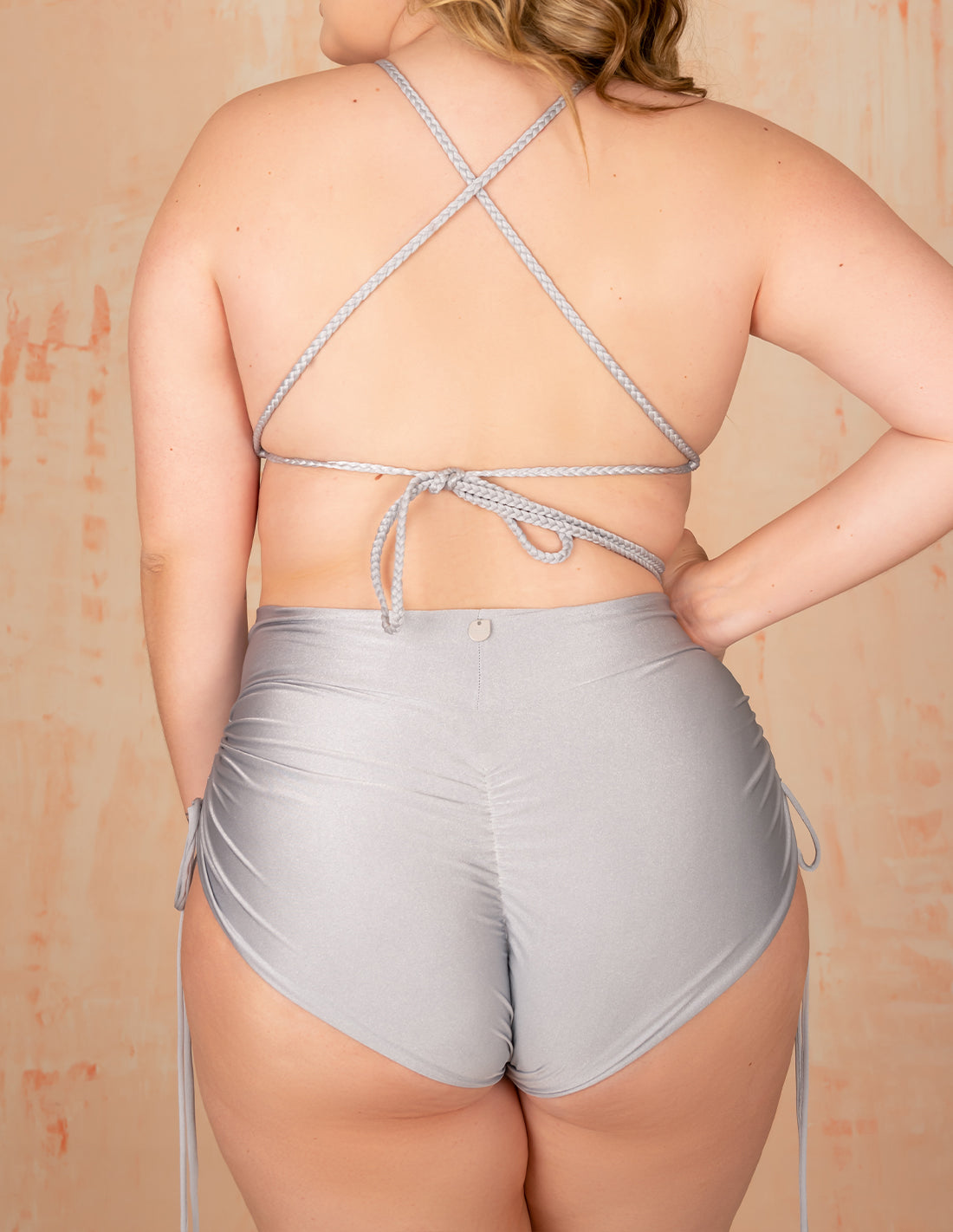 Chameleon Bottom Silver. Hand-Dyed Bikini Bottom In Silver. Entreaguas