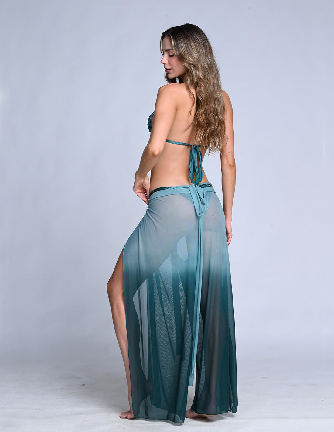 Outfit: Top, Bottom Nebula & Pant Auren Faded Boreal Green