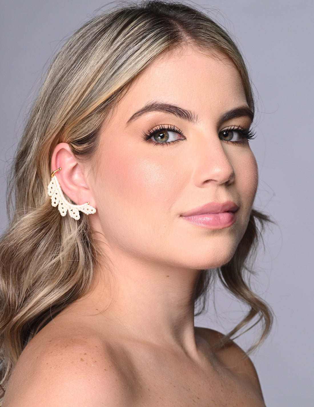 Regal Ear Cuff Ivory