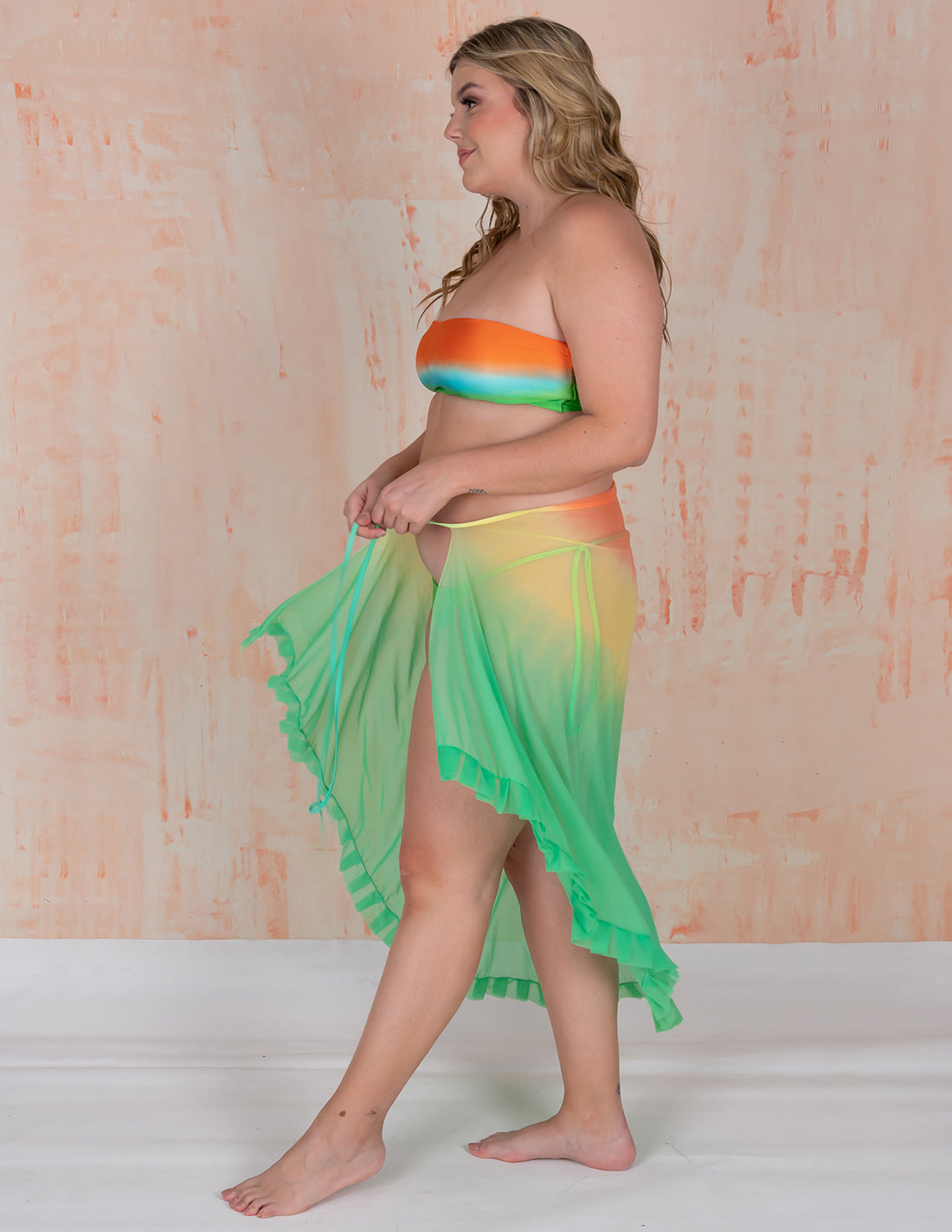Calm Beach Wrap Yellow + Green. Hand-Dyed Beach Wrap Cover-Up In Yellow + Green. Entreaguas