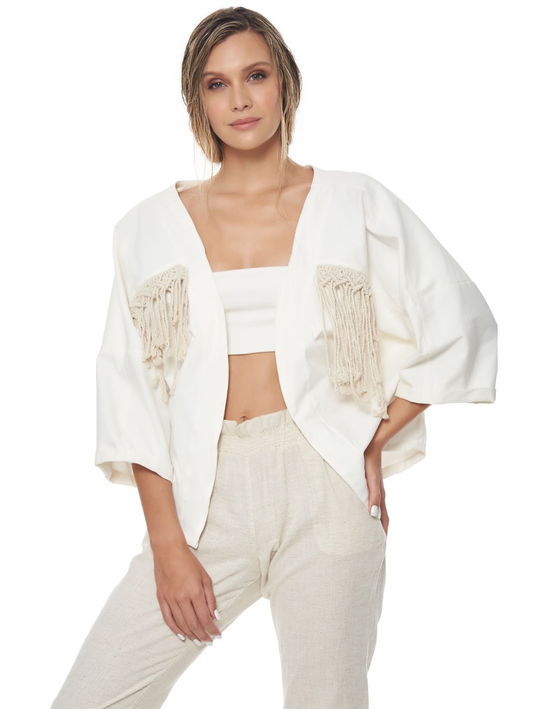 Gumbe Jacket Ivory. Jacket With Hand Woven Macramé In Ivory. Entreaguas