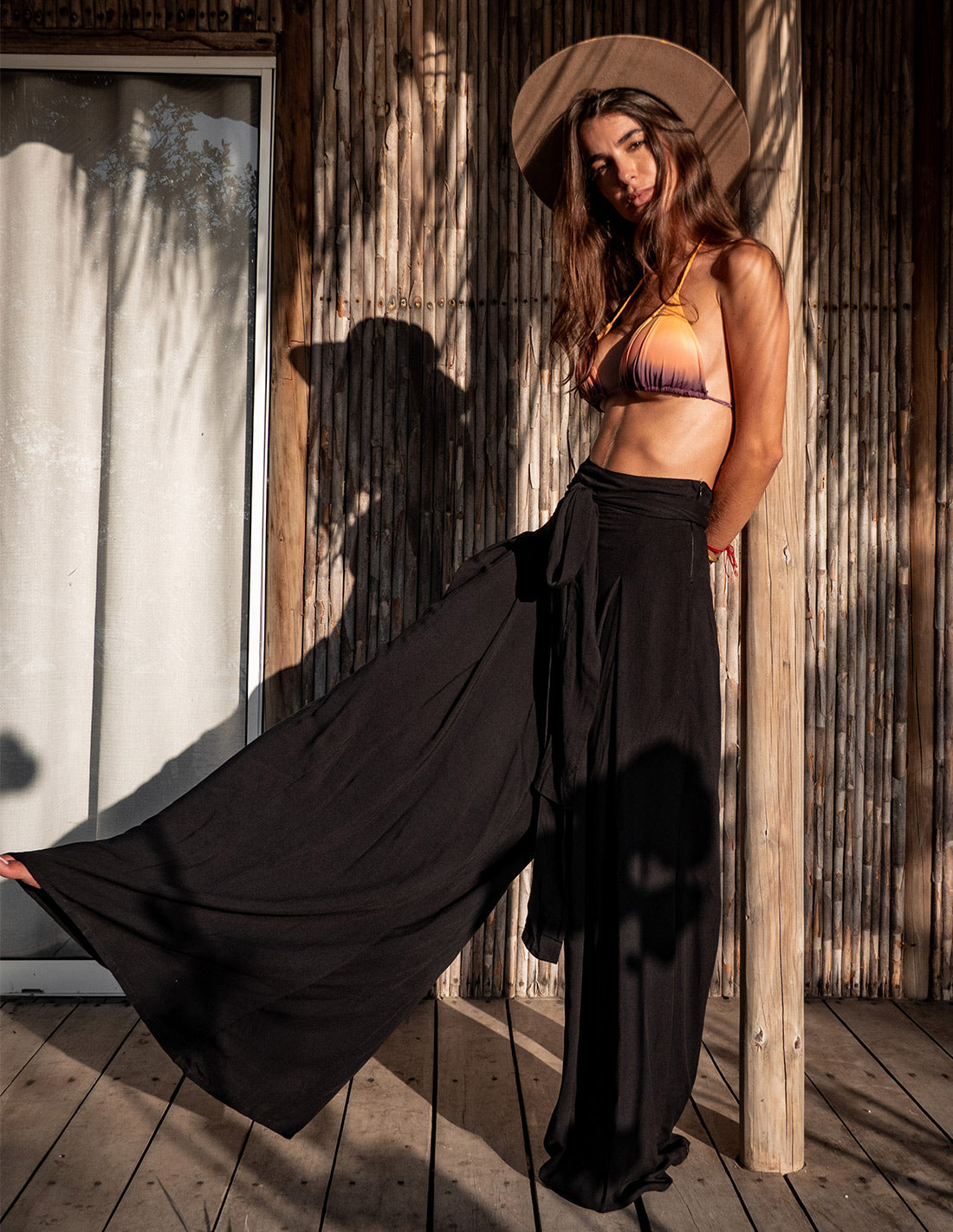 Sunshine Pant Black. Beach Pant In Black. Entreaguas