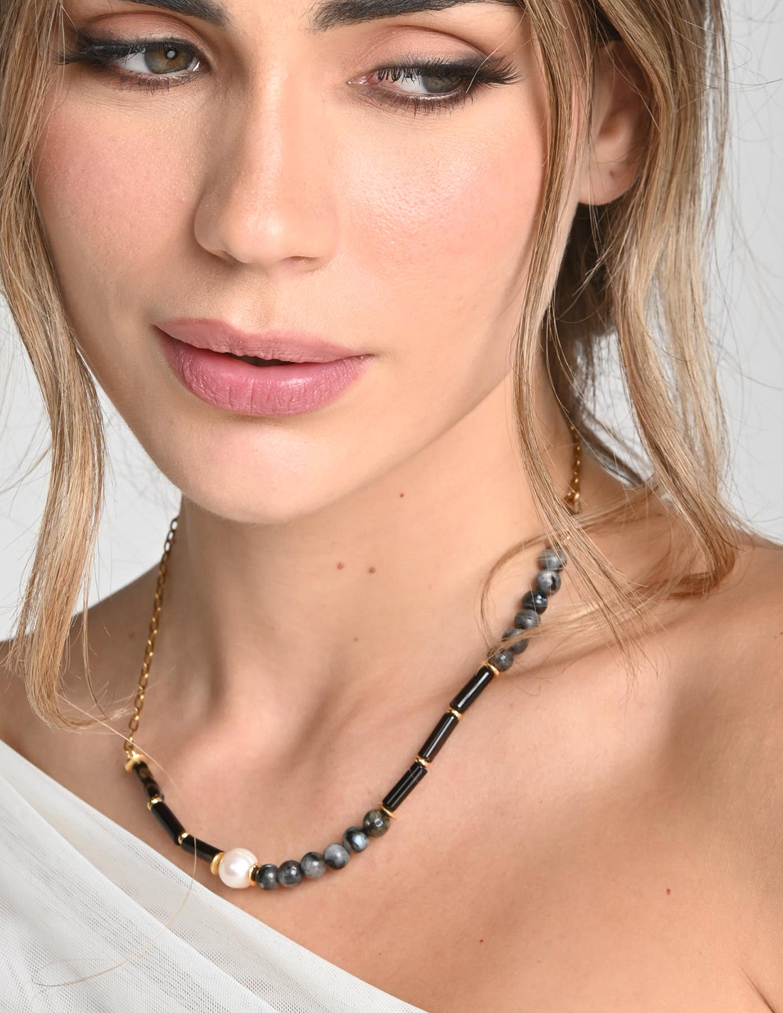 Lalita Necklace Agata + Black. Necklace In Agata + Black