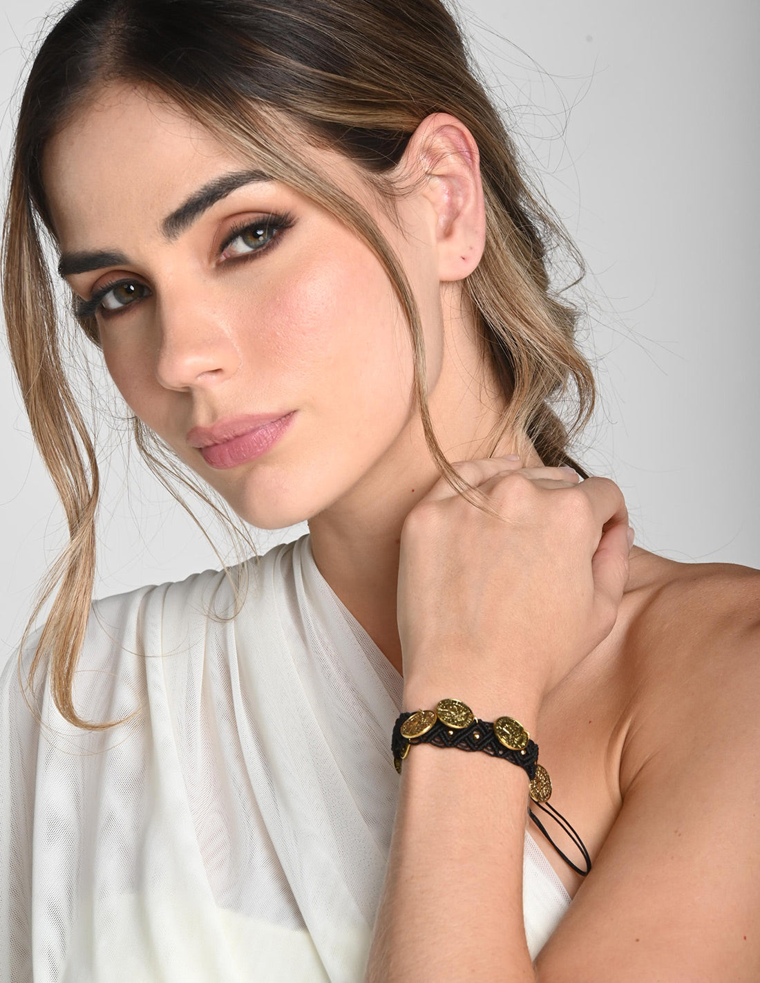 Aluna Bracelet Black. Bracelet In Black