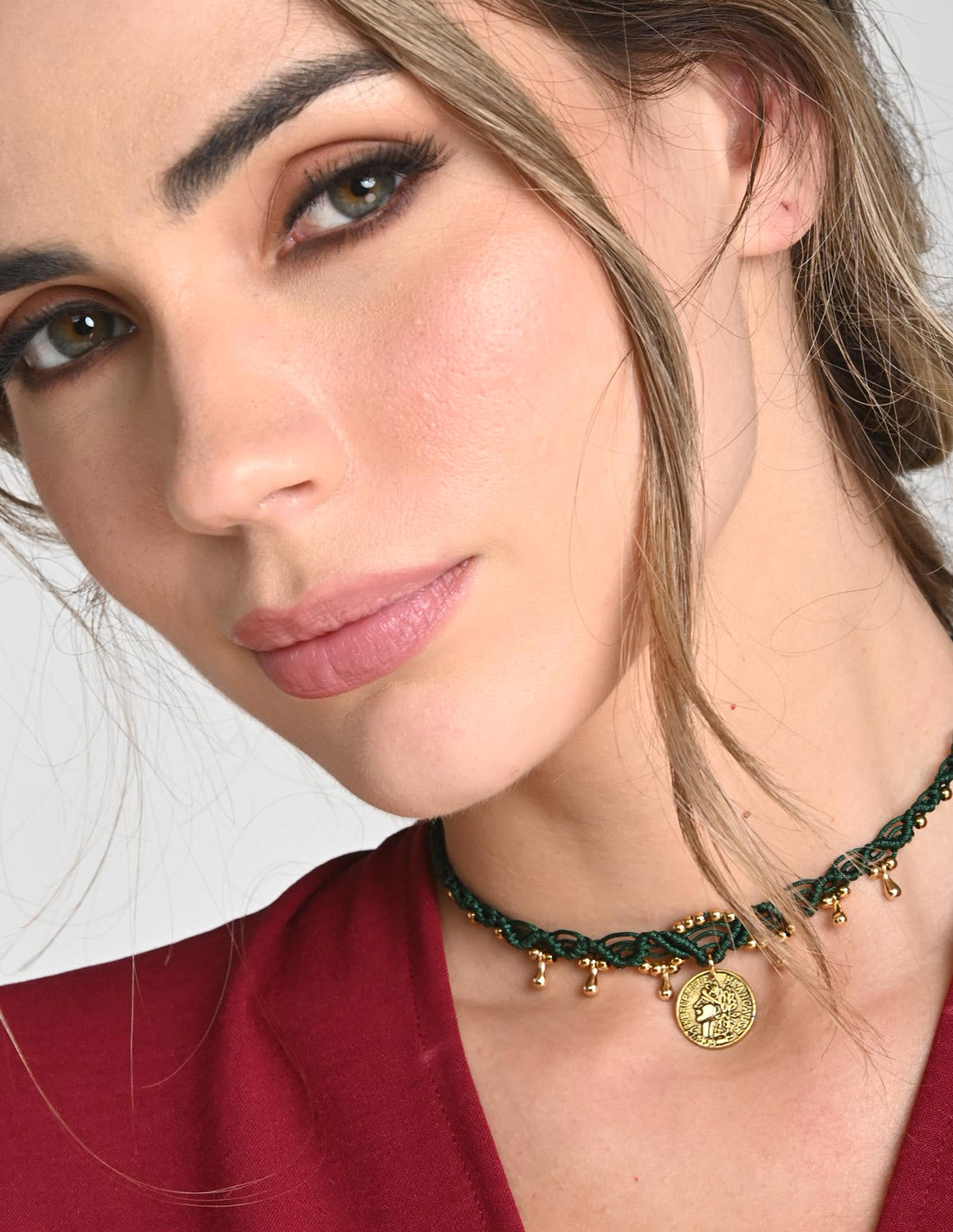 Lía Choker Oil Green. Choker In Oil Green