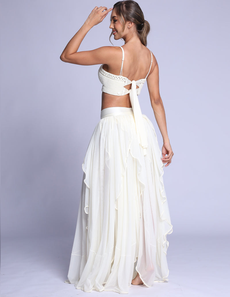 Outfit: Crop Top Artesia & Skirt Pétalos Ivory