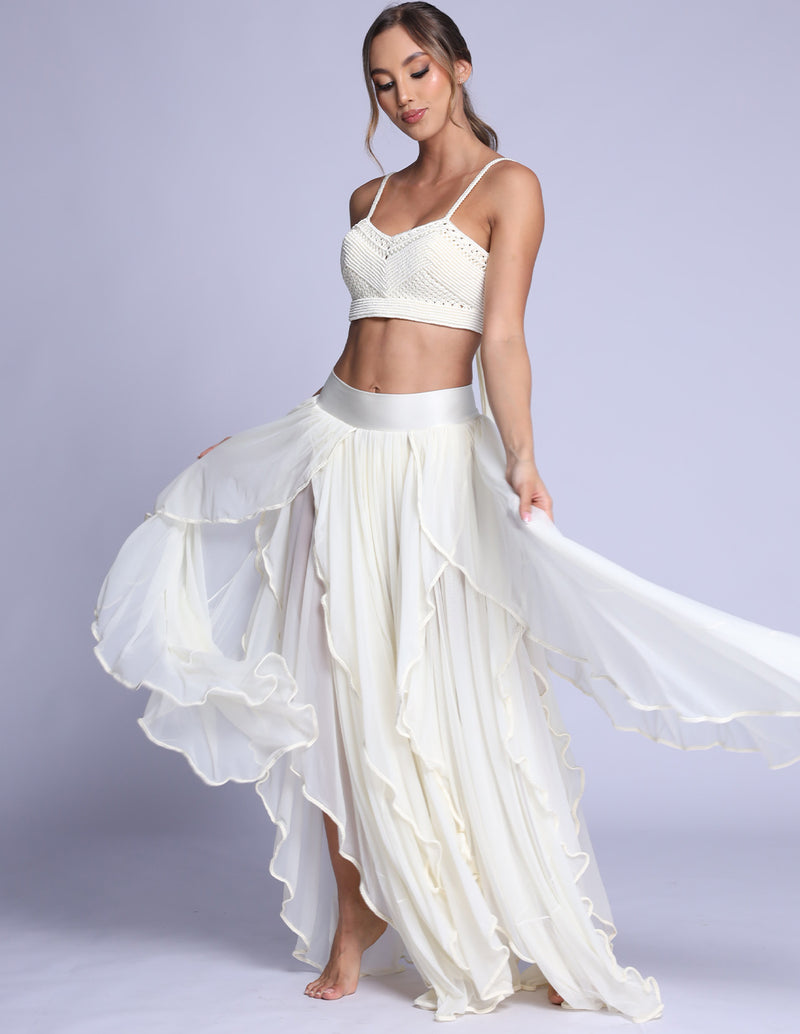 Outfit: Crop Top Artesia & Skirt Pétalos Ivory