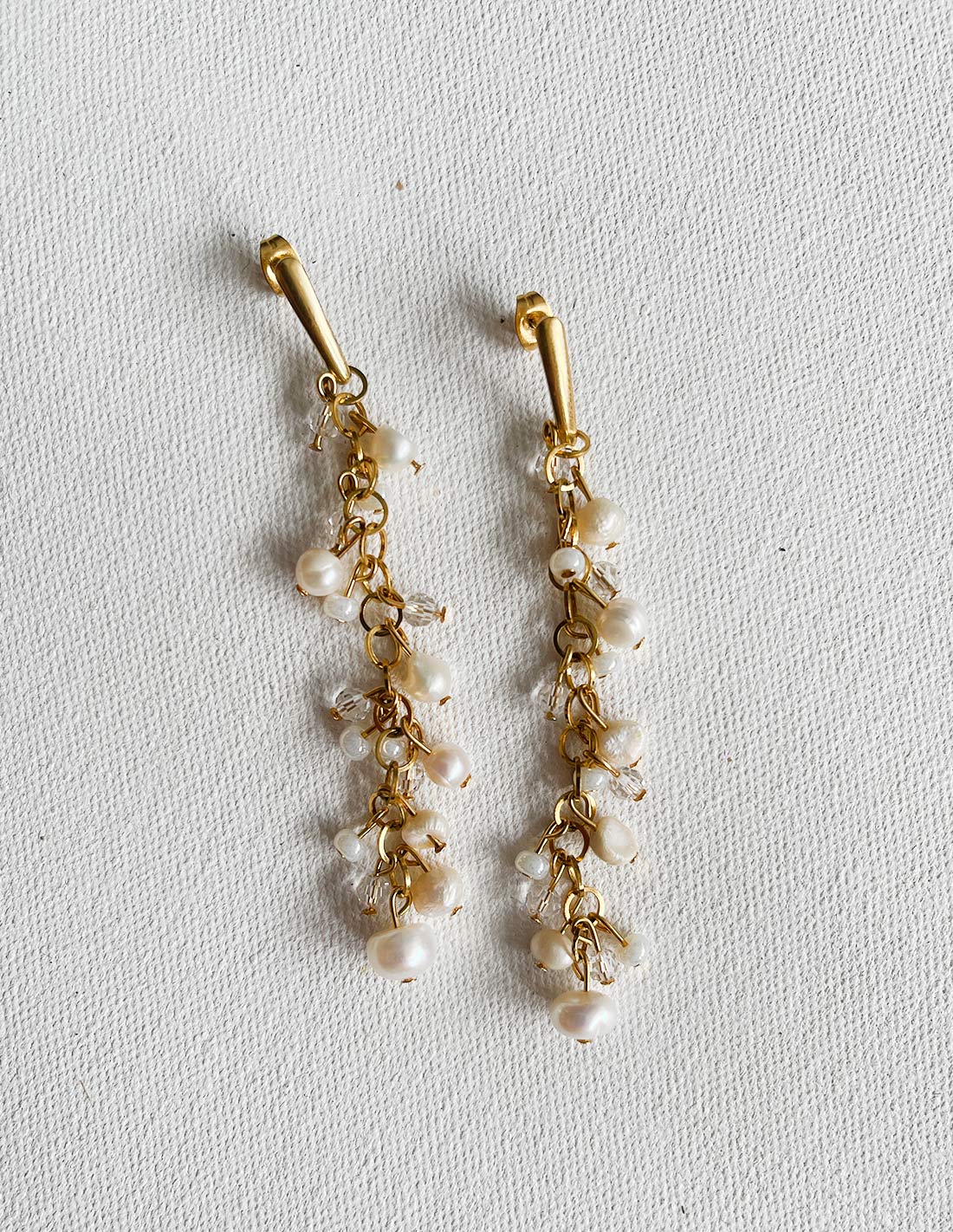 Angelical Earring Golden Pearl - Earring - Entreaguas Wearable Art