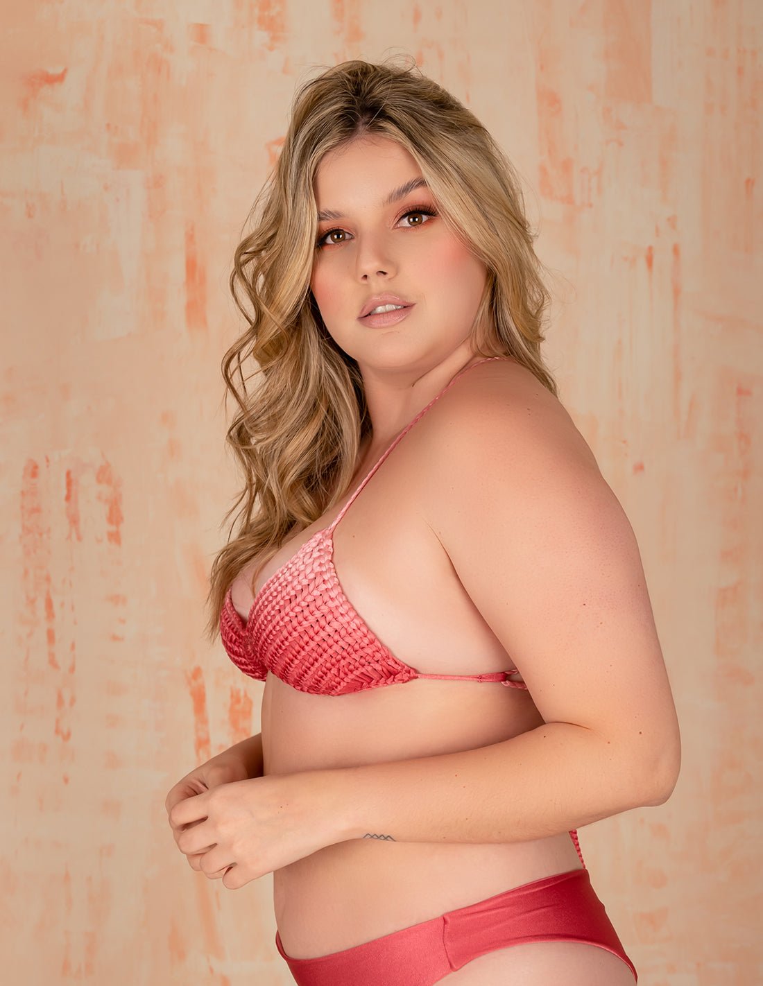 Chiflarte Top Faded Red Flower - Top - Entreaguas Wearable Art