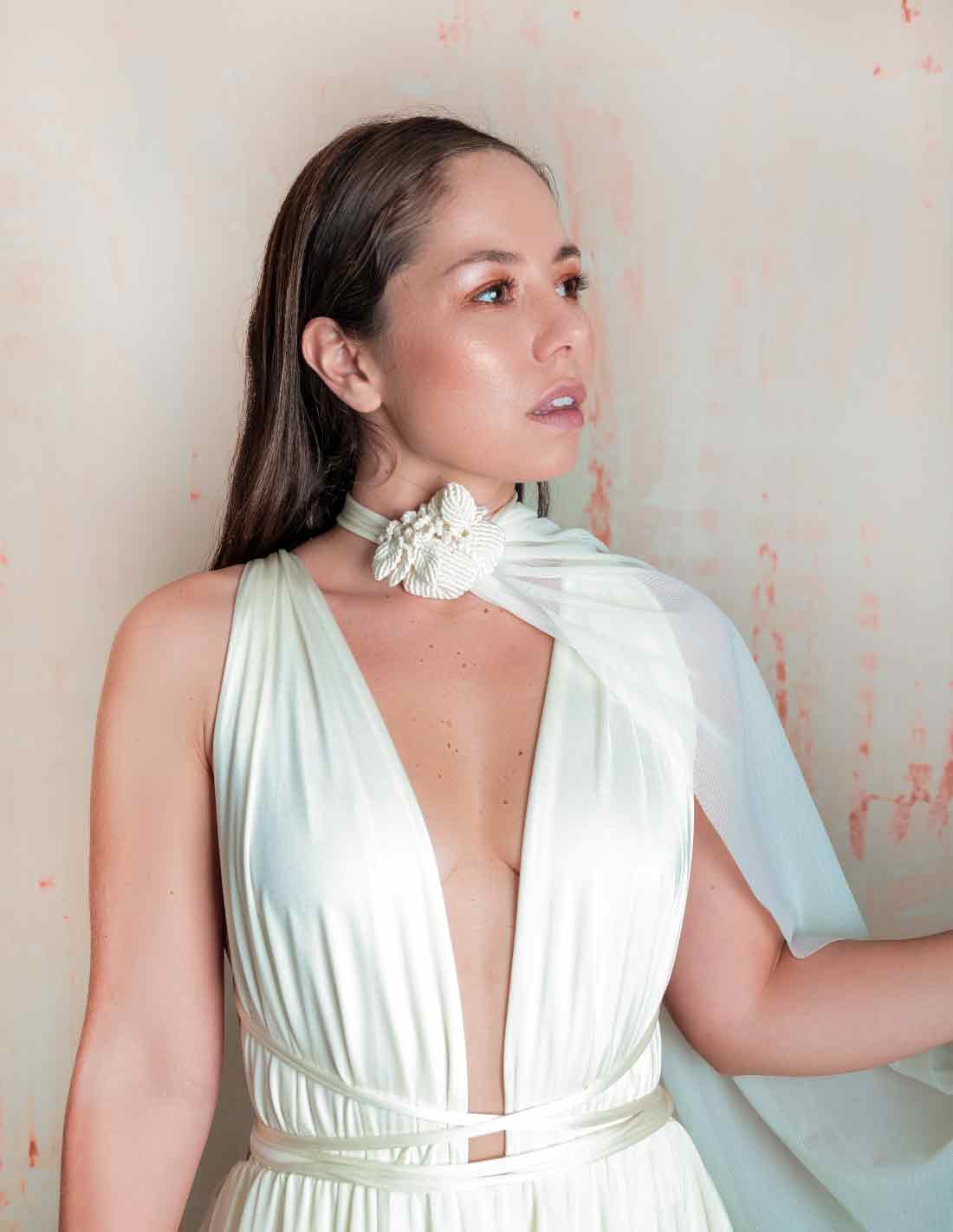 Fluorescent Neck Ivory