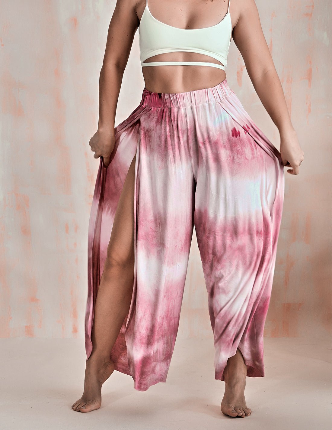 Freedom Pant Uyuni Rose. Hand-Dyed Beach Pant In Uyuni Rose. Entreaguas