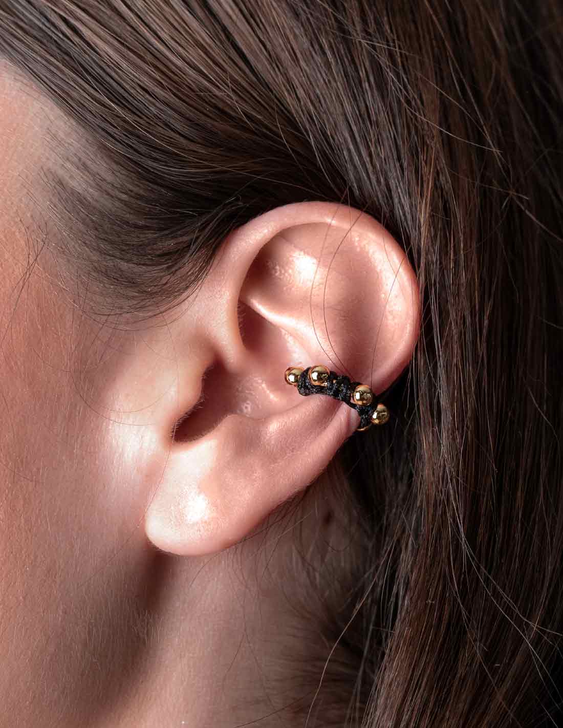 Luna Lunera Ear Cuff Black - Ear Cuff - Entreaguas Wearable Art