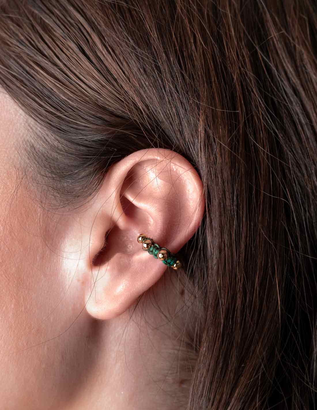 Luna Lunera Ear Cuff Oil Green - Ear Cuff - Entreaguas Wearable Art