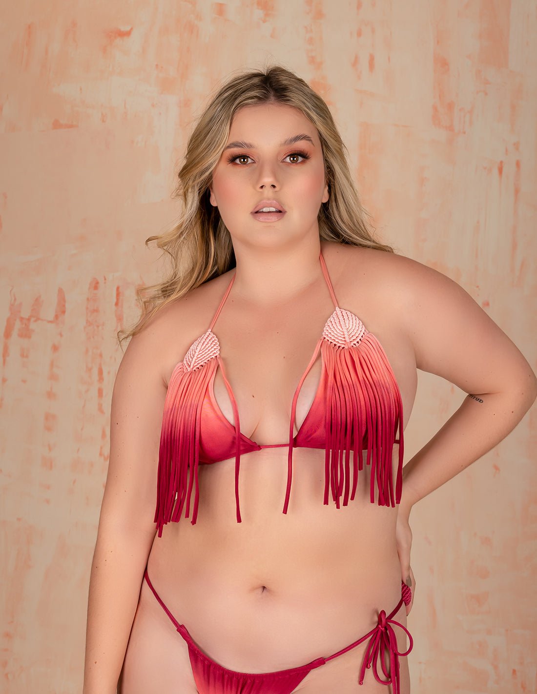 Move Top Salmon Flower + Burgundy - Top - Entreaguas Wearable Art