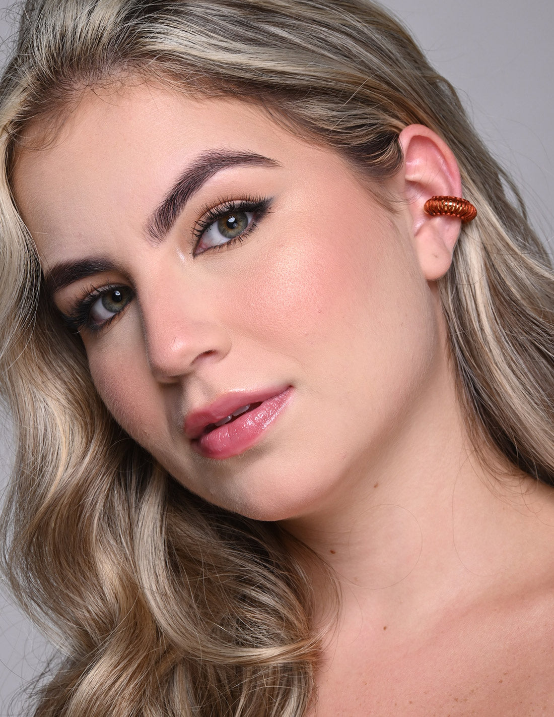 Luna Llena Ear Cuff Brown